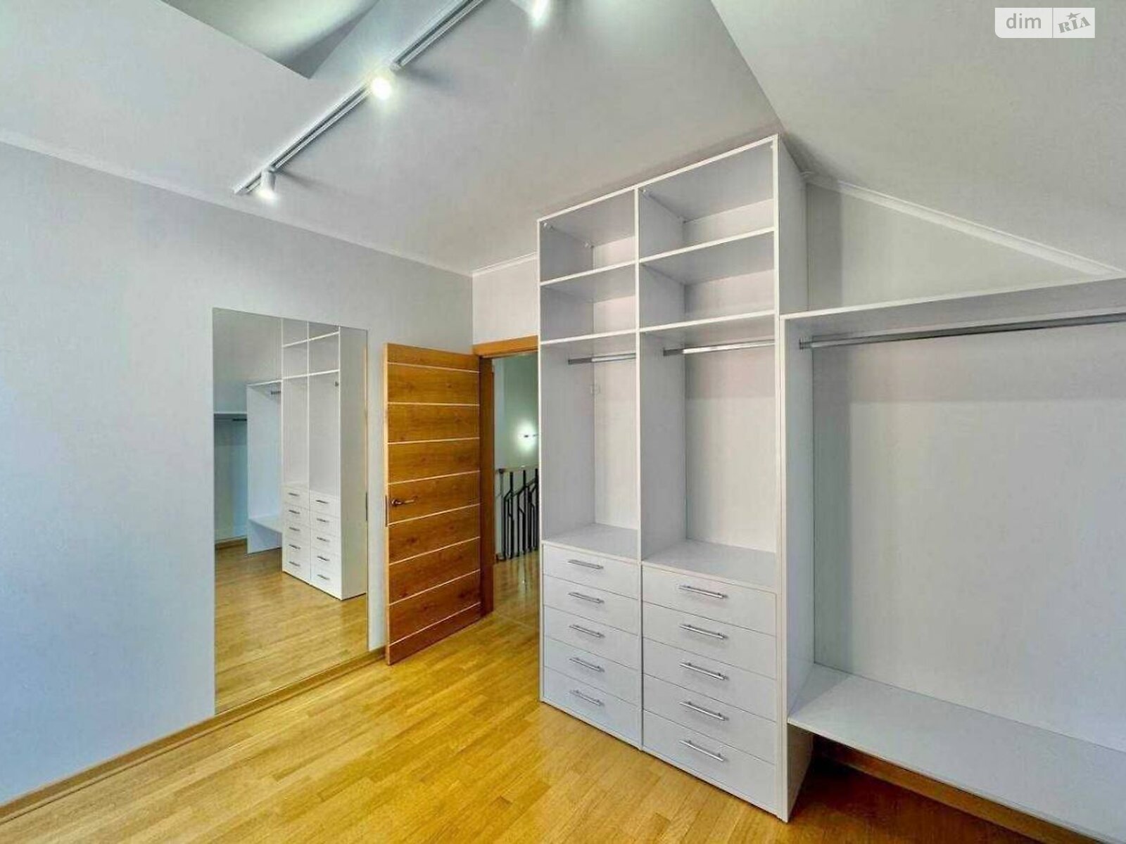 двоповерховий дуплекс, 250 кв. м, цегла. Продаж у Ірпені фото 1