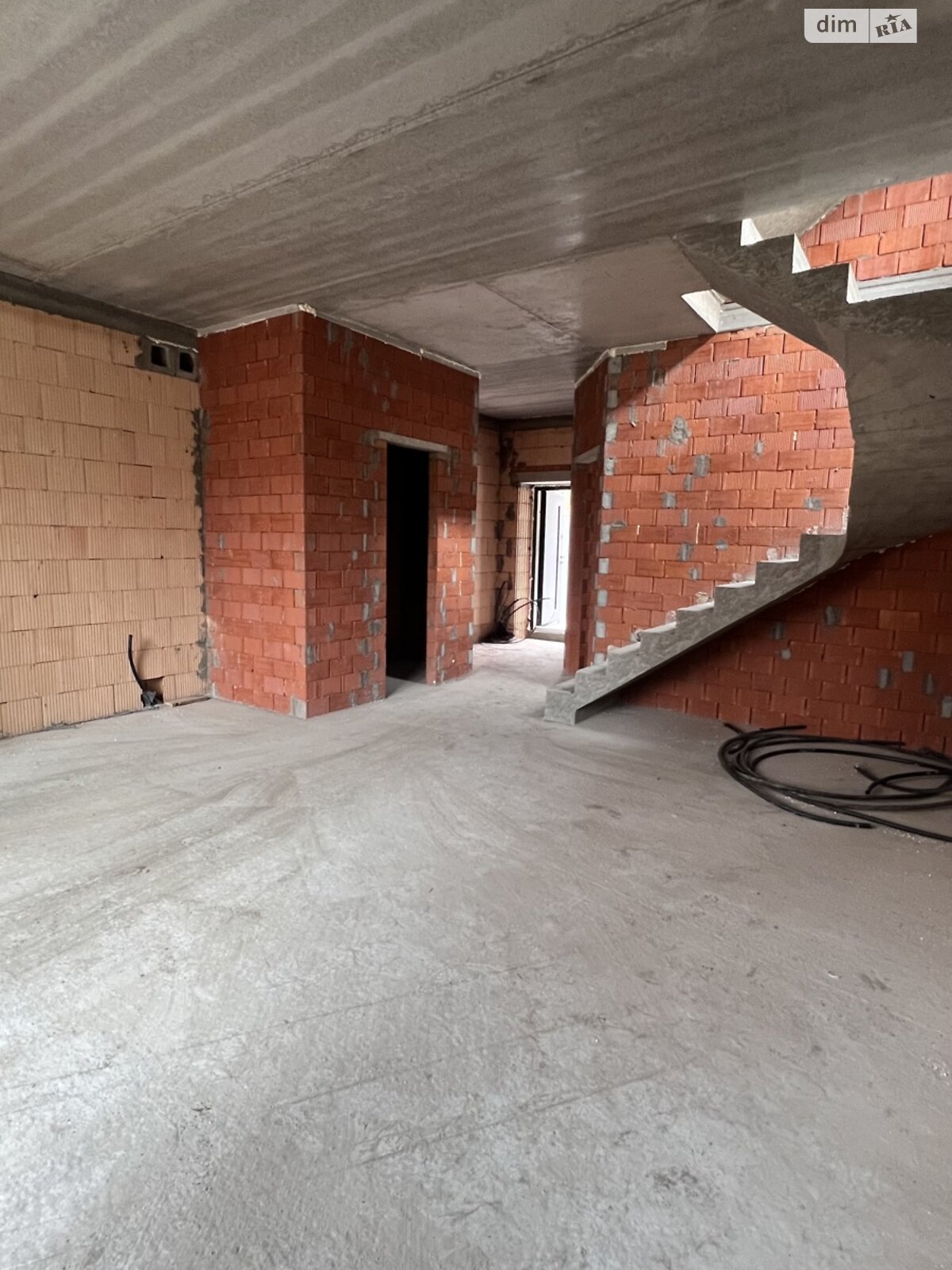 трехэтажный дуплекс, 150 кв. м, керамический блок. Продажа в Ирпене фото 1 трехэтажный дуплекс, 150 кв. м, керамический блок. Продажа в Ирпене фото 1