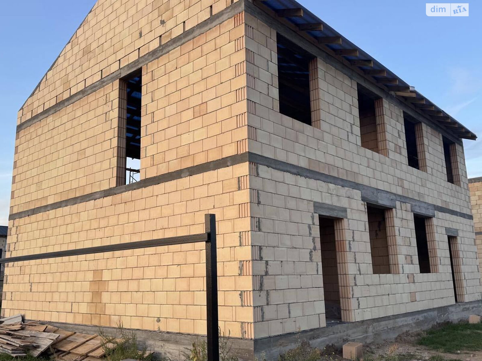 двухэтажный дуплекс, 110 кв. м, кирпич. Продажа в Ирпене район Ирпень фото 1 двухэтажный дуплекс, 110 кв. м, кирпич. Продажа в Ирпене район Ирпень фото 1