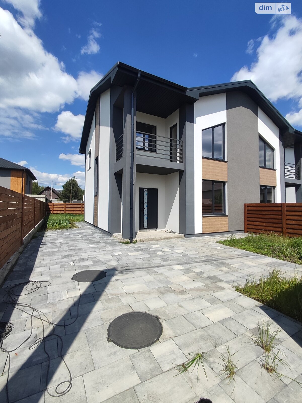 двоповерховий дуплекс, 115 кв. м, газобетон. Продаж в Ірпені, район Ірпінь фото 1 двоповерховий дуплекс, 115 кв. м, газобетон. Продаж в Ірпені, район Ірпінь фото 1