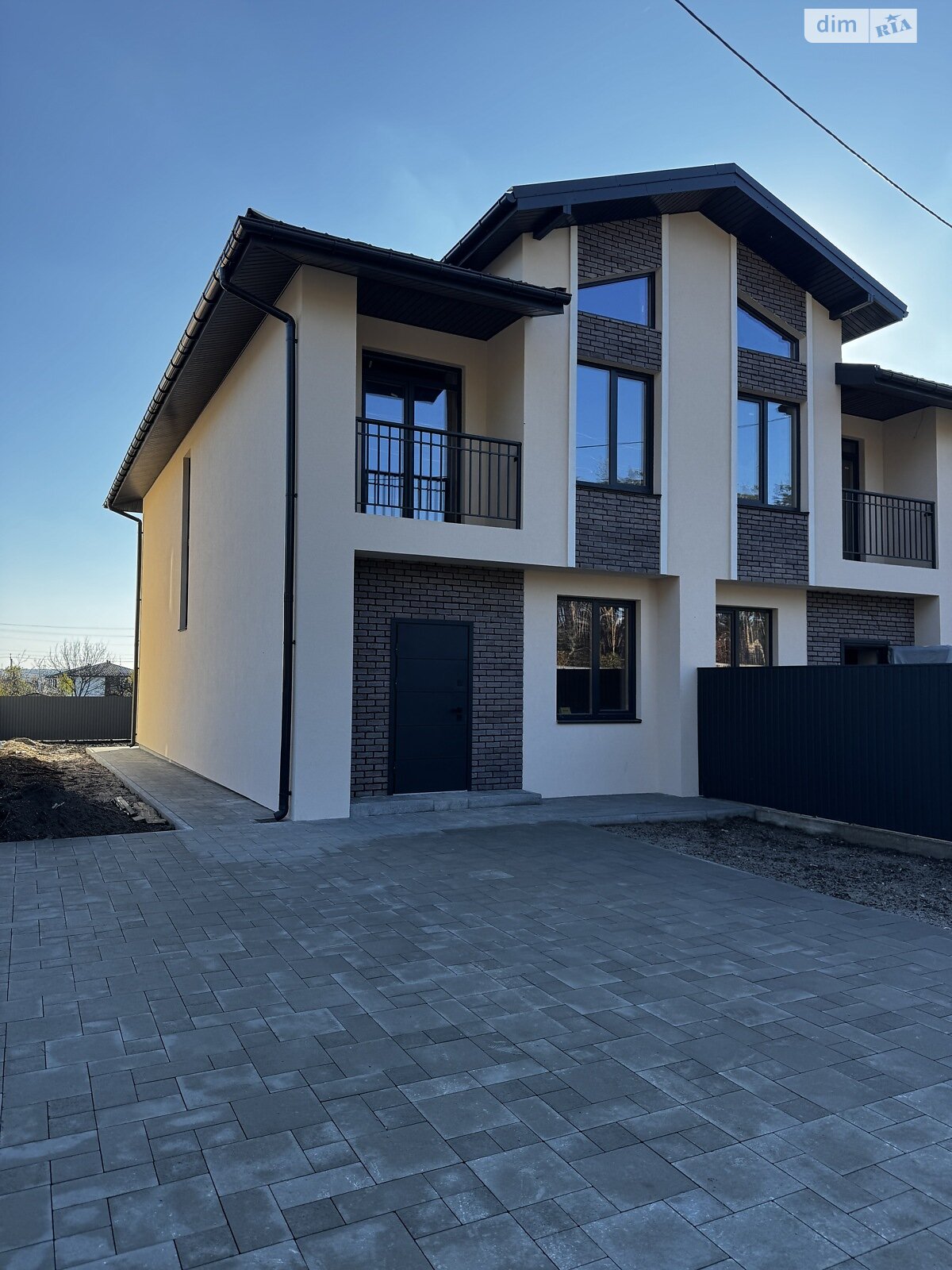 двухэтажный дуплекс, 125 кв. м, кирпич. Продажа в Ирпене район Ирпень фото 1 двухэтажный дуплекс, 125 кв. м, кирпич. Продажа в Ирпене район Ирпень фото 1