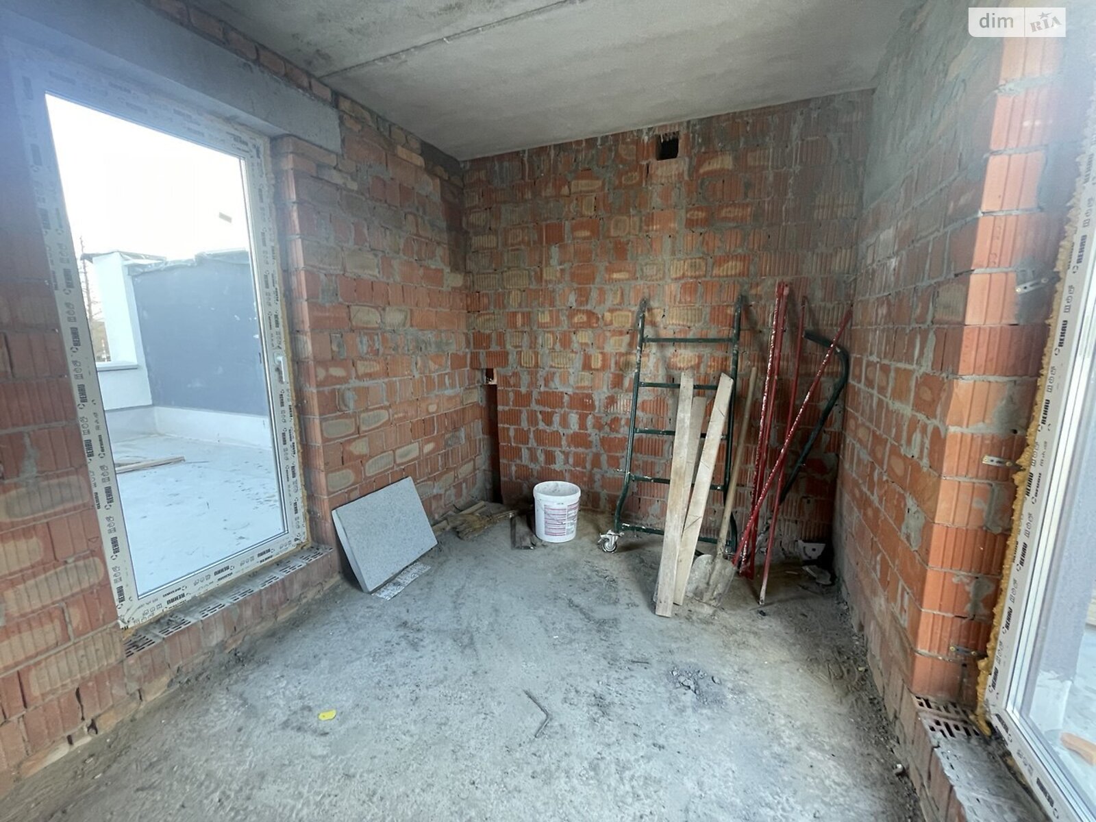 трехэтажный дуплекс, 130 кв. м, кирпич. Продажа в Ирпене район Ирпень фото 1 трехэтажный дуплекс, 130 кв. м, кирпич. Продажа в Ирпене район Ирпень фото 1