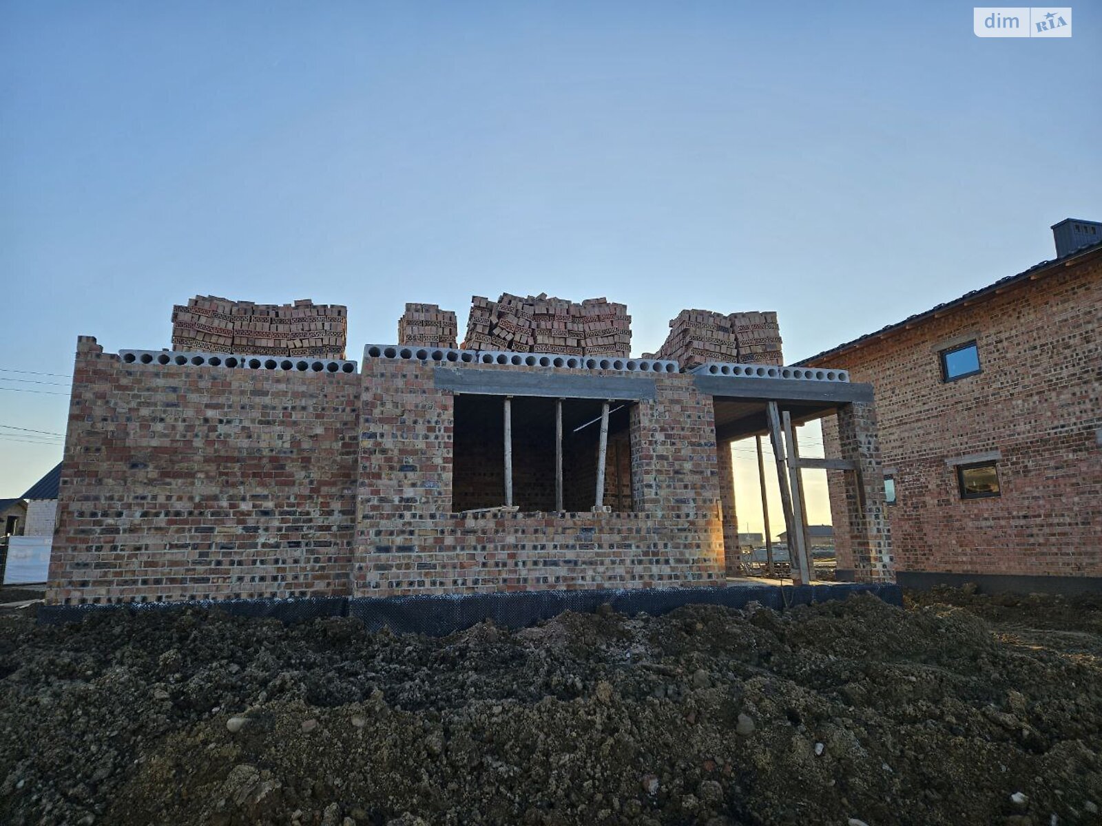 двухэтажный дуплекс, 135 кв. м, кирпич. Продажа в Ивано-Франковске район Бам фото 1 двухэтажный дуплекс, 135 кв. м, кирпич. Продажа в Ивано-Франковске район Бам фото 1