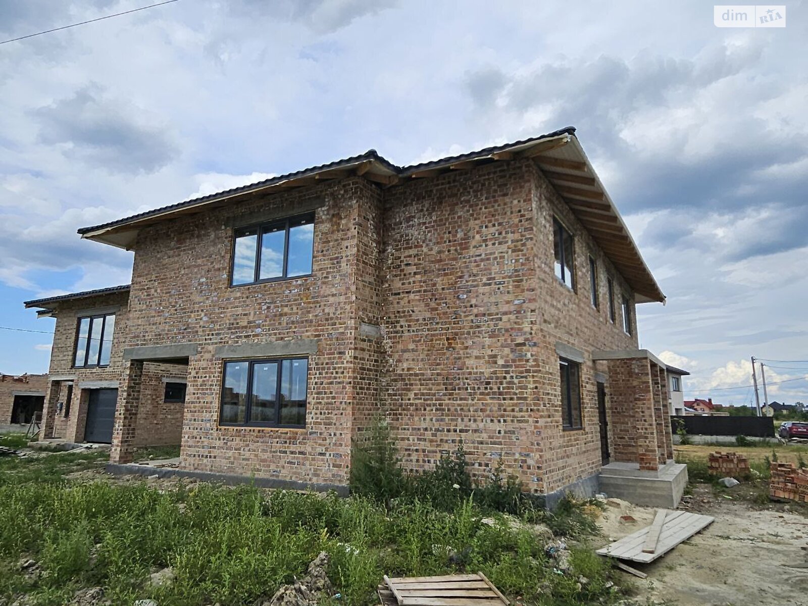 двухэтажный дуплекс, 135 кв. м, кирпич. Продажа в Криховцах фото 1 двухэтажный дуплекс, 135 кв. м, кирпич. Продажа в Криховцах фото 1