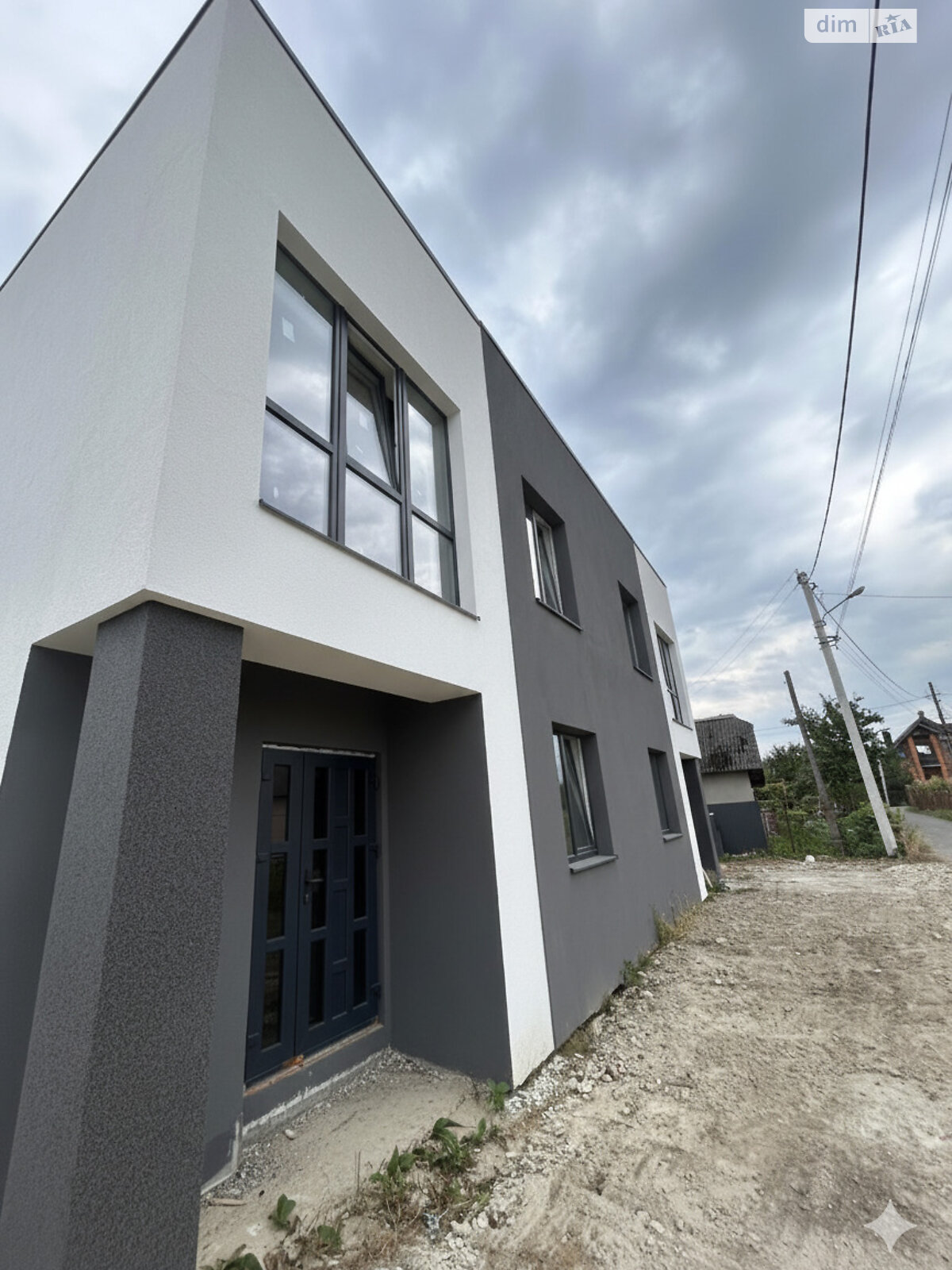 двухэтажный дуплекс, 101.4 кв. м, кирпич. Продажа в Ивано-Франковске район Княгинин фото 1 двухэтажный дуплекс, 101.4 кв. м, кирпич. Продажа в Ивано-Франковске район Княгинин фото 1