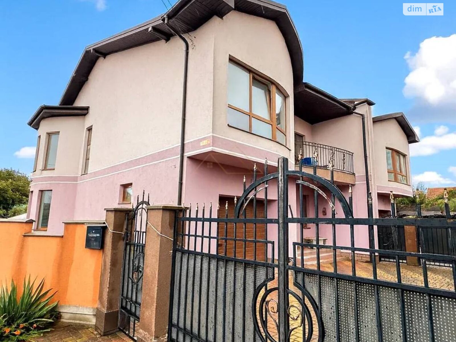 двоповерховий дуплекс, 186.6 кв. м, цегла. Продаж в Івано-Франківську, район Опришівці фото 1 двоповерховий дуплекс, 186.6 кв. м, цегла. Продаж в Івано-Франківську, район Опришівці фото 1