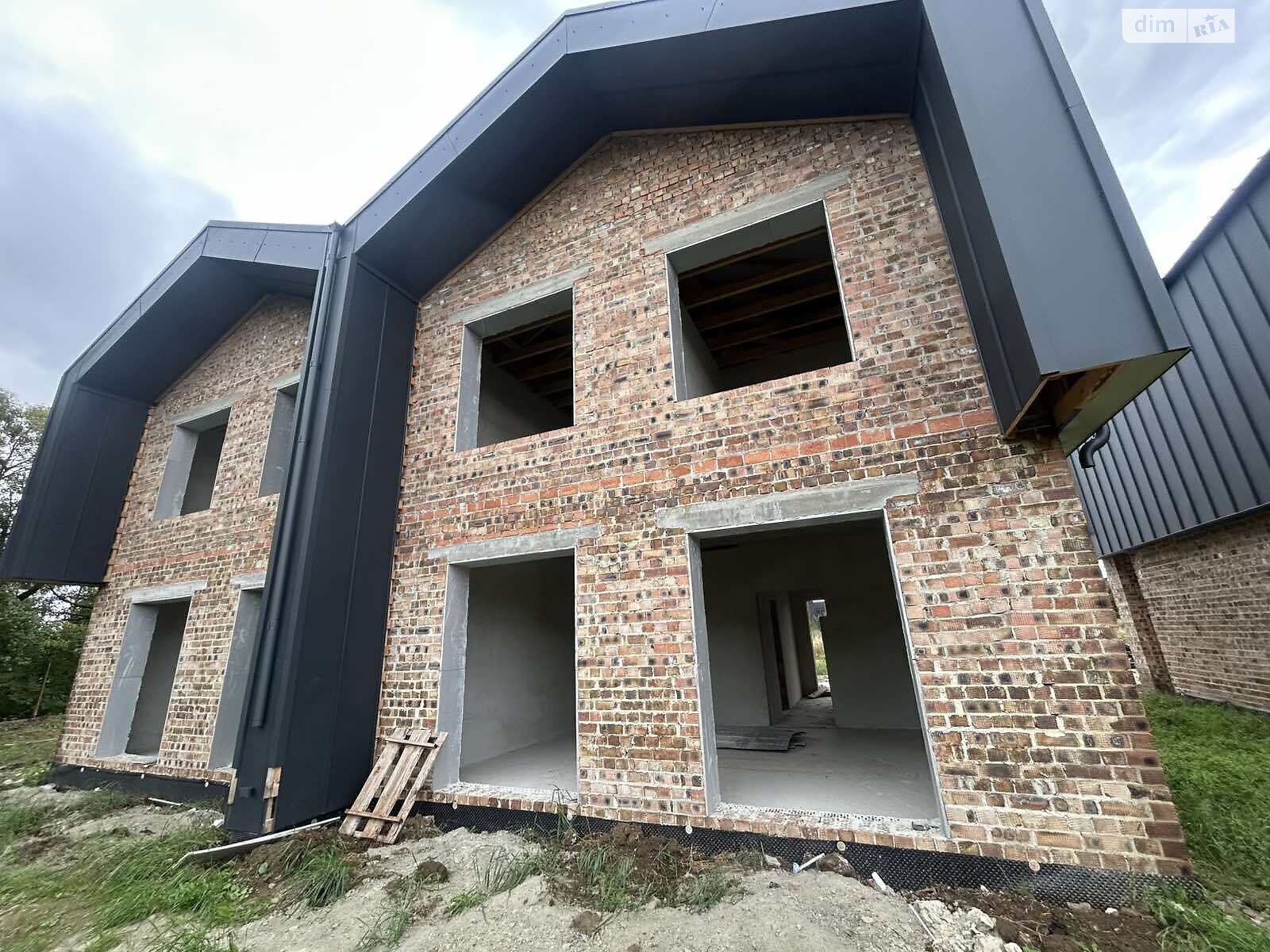 двухэтажный дуплекс, 126 кв. м, кирпич. Продажа в Ивано-Франковске фото 1 двухэтажный дуплекс, 126 кв. м, кирпич. Продажа в Ивано-Франковске фото 1