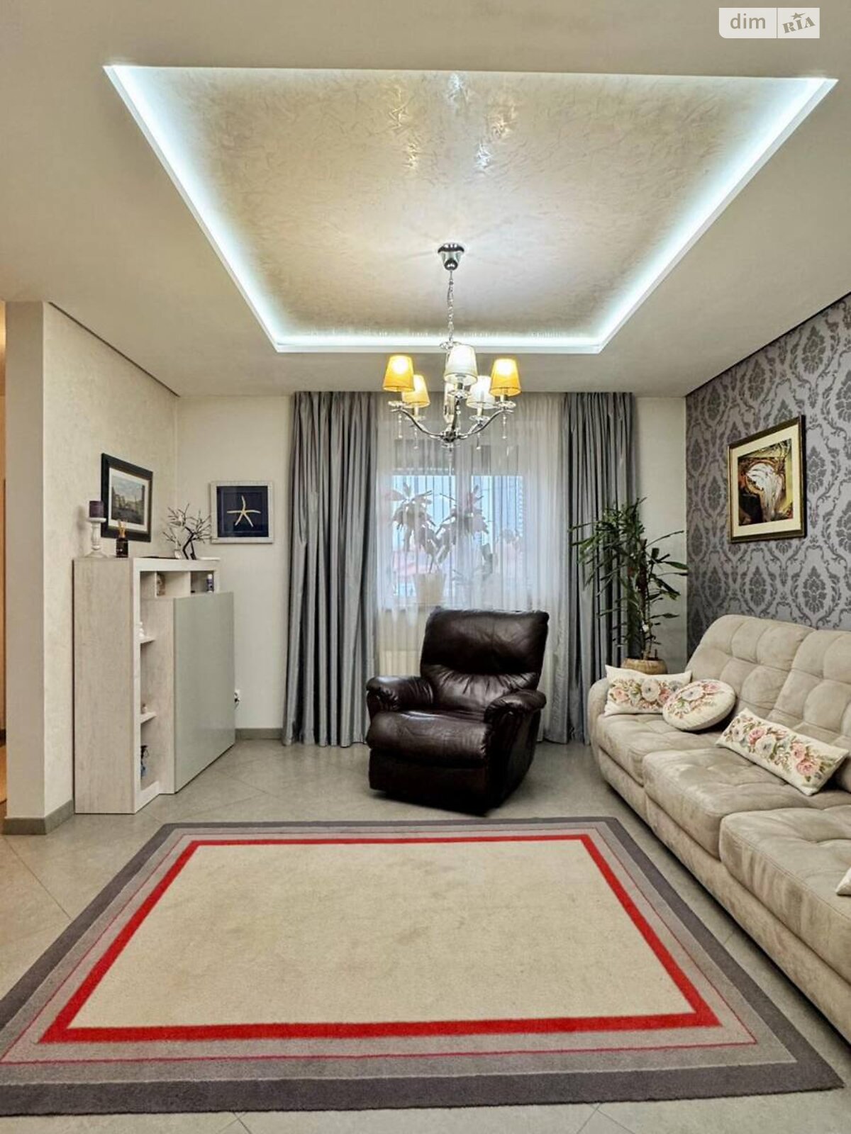 триповерховий дуплекс, 250 кв. м, цегла. Продаж в Кам’янці-Подільському, район селище Жовтневе фото 1 триповерховий дуплекс, 250 кв. м, цегла. Продаж в Кам’янці-Подільському, район селище Жовтневе фото 1