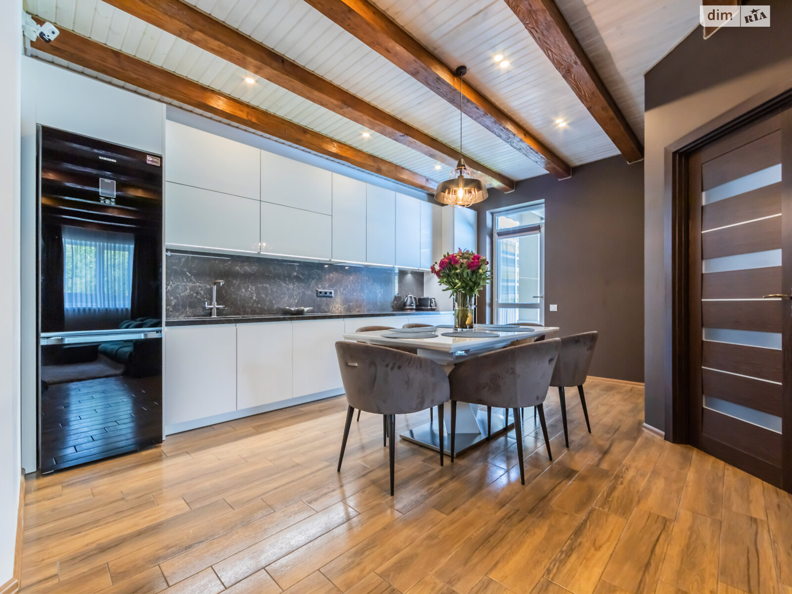 двоповерховий дуплекс, 109 кв. м, цегла. Продаж в Києві, район Берковець фото 1 двоповерховий дуплекс, 109 кв. м, цегла. Продаж в Києві, район Берковець фото 1