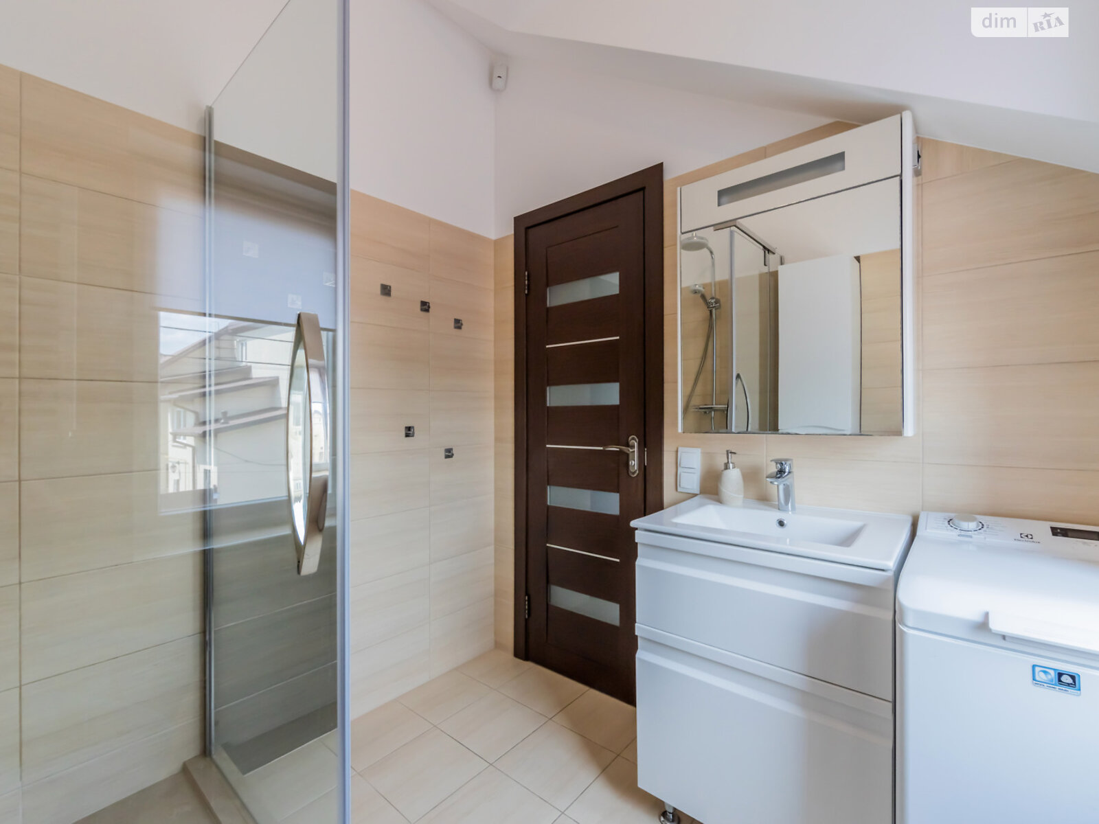 двоповерховий дуплекс, 109 кв. м, цегла. Продаж в Києві, район Берковець фото 1 двоповерховий дуплекс, 109 кв. м, цегла. Продаж в Києві, район Берковець фото 1