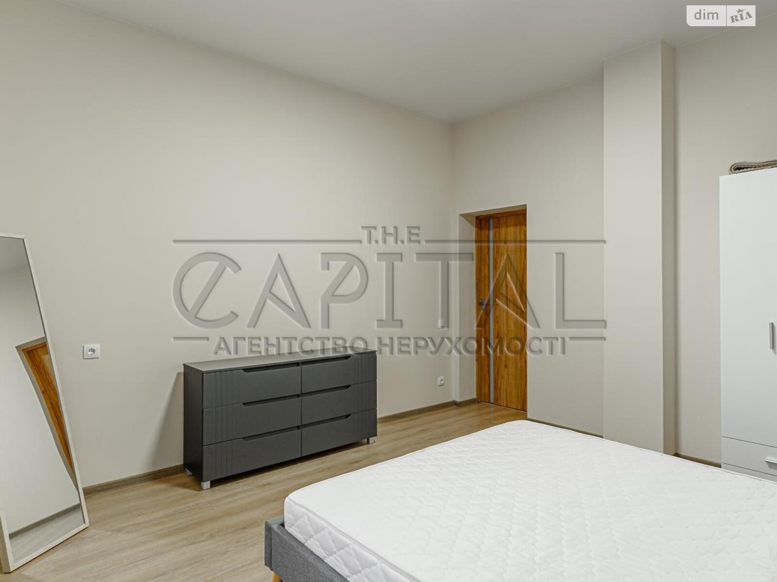 двоповерховий дуплекс, 166 кв. м, цегла. Продаж в Києві, район Биківня фото 1 двоповерховий дуплекс, 166 кв. м, цегла. Продаж в Києві, район Биківня фото 1