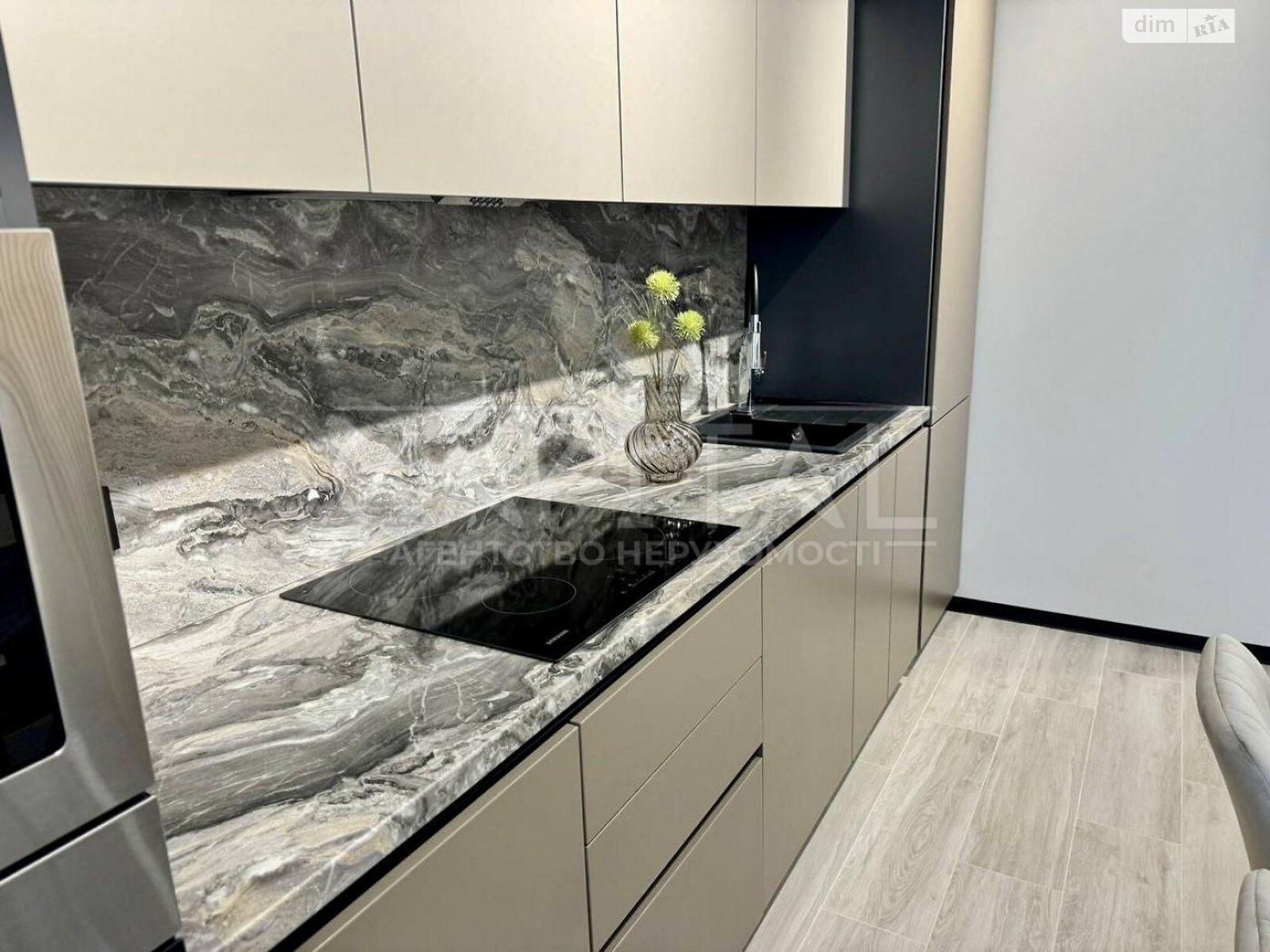 двоповерховий дуплекс, 135 кв. м, цегла. Продаж у Києві фото 1 двоповерховий дуплекс, 135 кв. м, цегла. Продаж у Києві фото 1