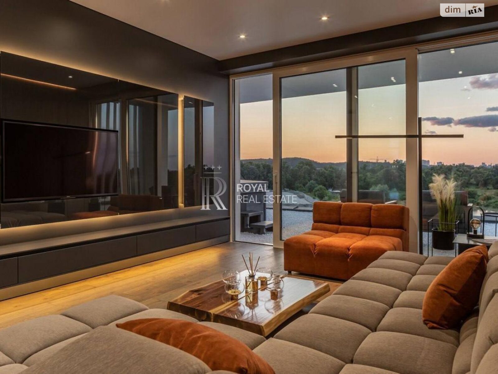 триповерховий дуплекс, 300 кв. м, керамический блок. Продаж в Києві, район Голосіївський фото 1 триповерховий дуплекс, 300 кв. м, керамический блок. Продаж в Києві, район Голосіївський фото 1