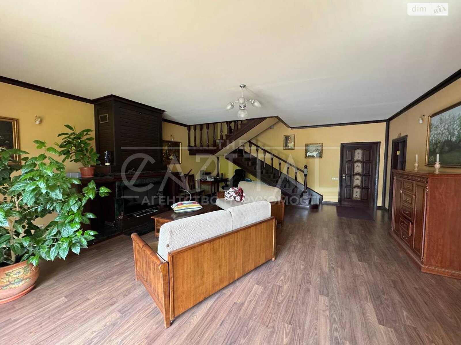 триповерховий дуплекс, 350 кв. м, цегла. Продаж в Києві, район Голосіївський фото 1 триповерховий дуплекс, 350 кв. м, цегла. Продаж в Києві, район Голосіївський фото 1