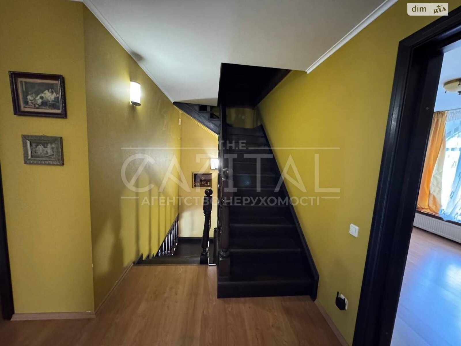 триповерховий дуплекс, 350 кв. м, цегла. Продаж в Києві, район Голосіївський фото 1 триповерховий дуплекс, 350 кв. м, цегла. Продаж в Києві, район Голосіївський фото 1