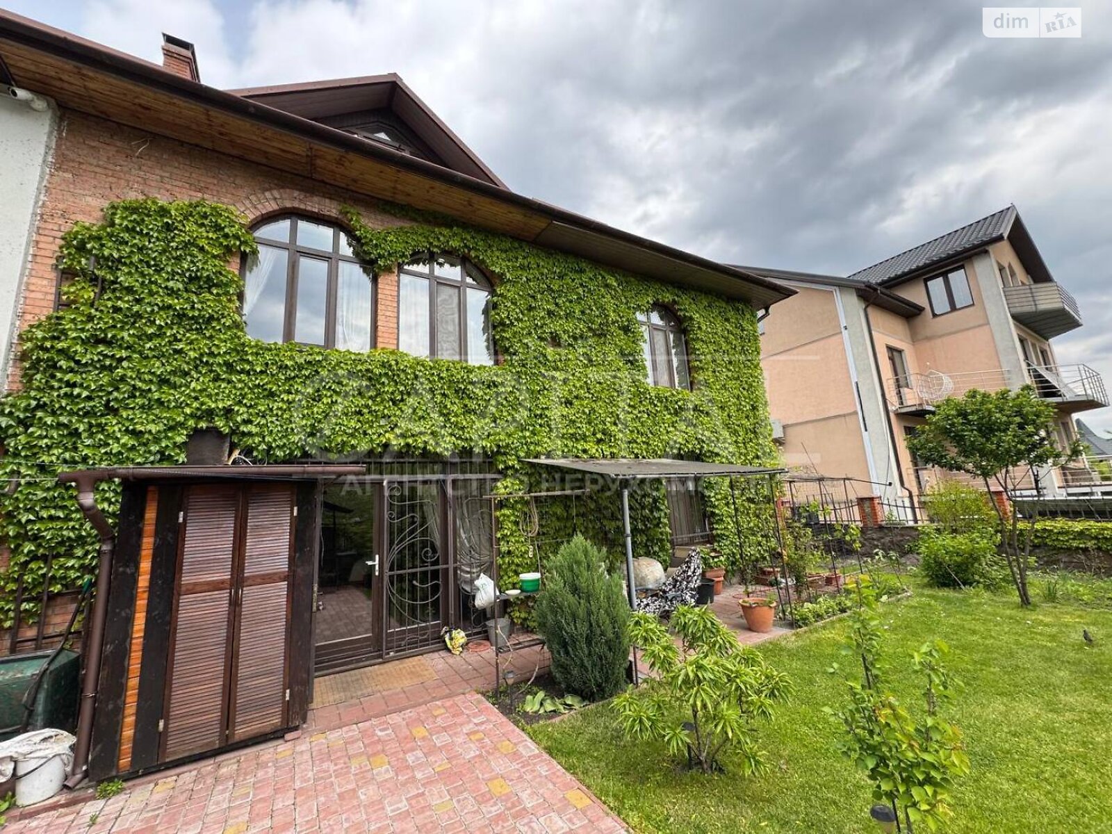 триповерховий дуплекс, 350 кв. м, цегла. Продаж в Києві, район Голосіївський фото 1 триповерховий дуплекс, 350 кв. м, цегла. Продаж в Києві, район Голосіївський фото 1