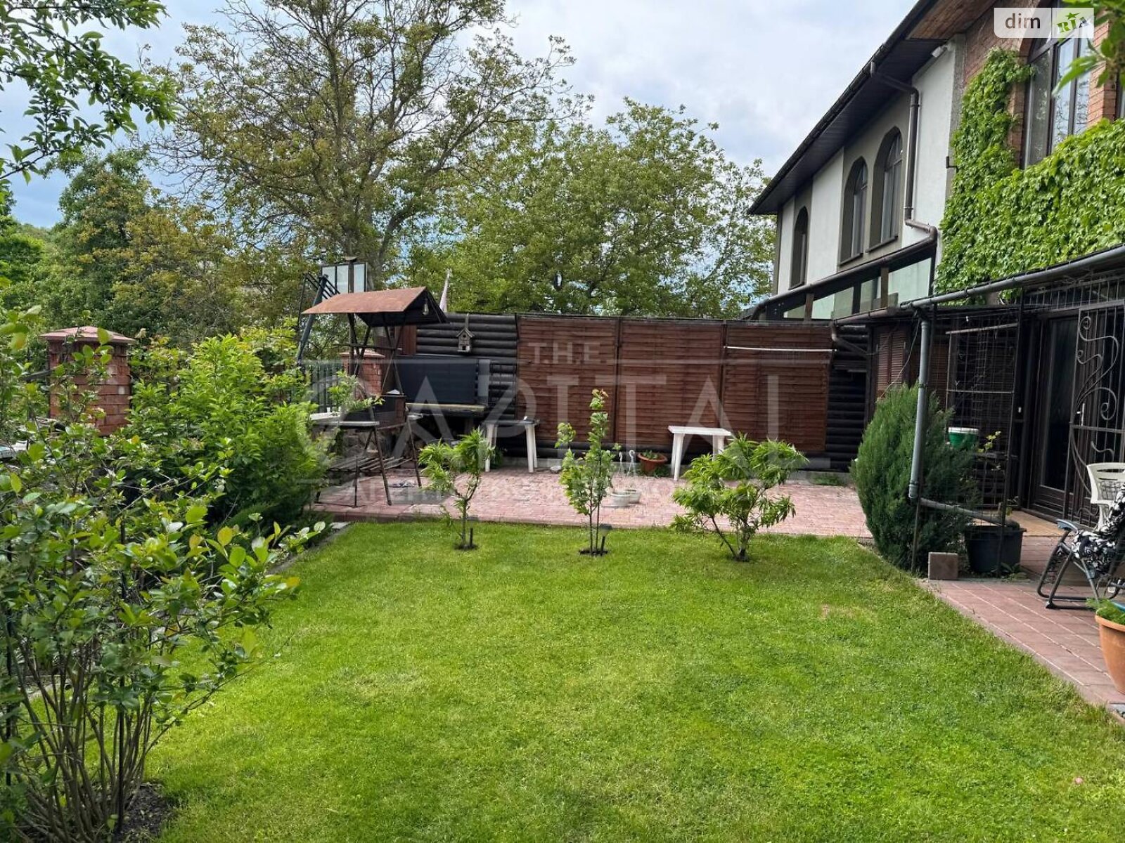 триповерховий дуплекс, 350 кв. м, цегла. Продаж в Києві, район Голосіївський фото 1 триповерховий дуплекс, 350 кв. м, цегла. Продаж в Києві, район Голосіївський фото 1