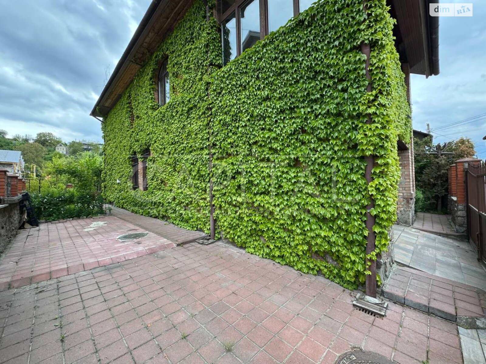 триповерховий дуплекс, 350 кв. м, цегла. Продаж в Києві, район Голосіївський фото 1 триповерховий дуплекс, 350 кв. м, цегла. Продаж в Києві, район Голосіївський фото 1