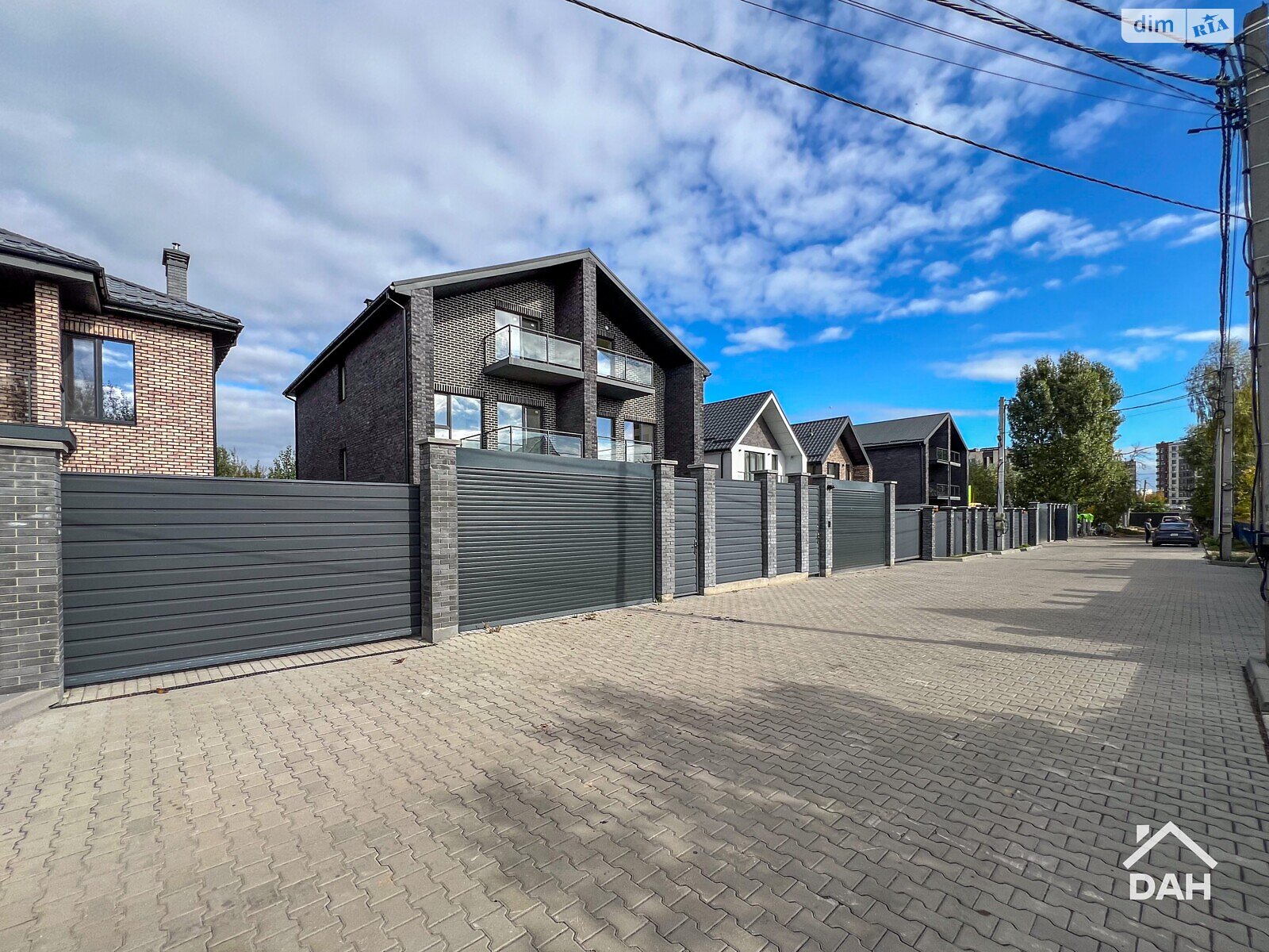 двоповерховий дуплекс, 250 кв. м, цегла. Продаж в Києві, район Жуляни фото 1