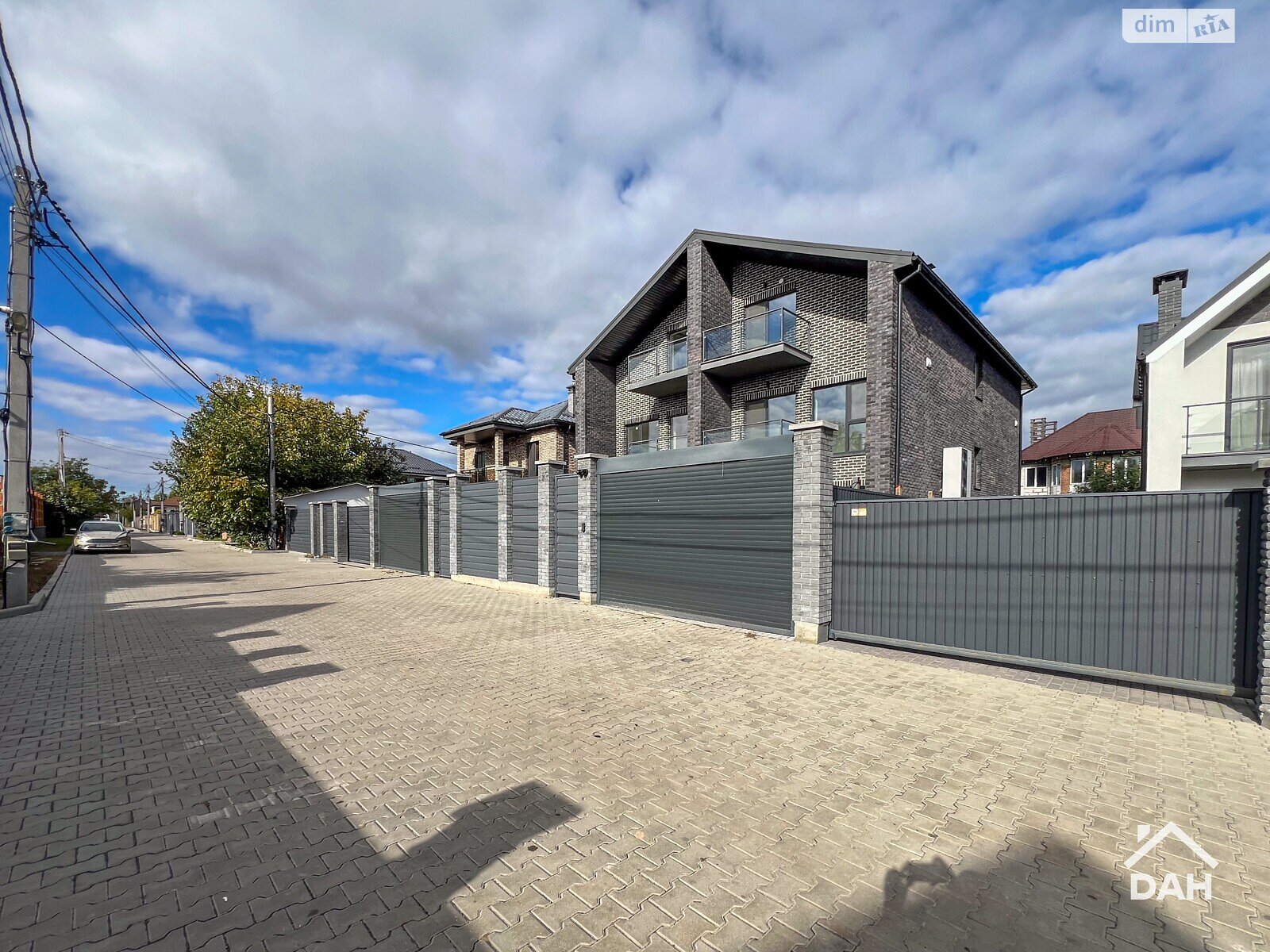 двоповерховий дуплекс, 250 кв. м, цегла. Продаж в Києві, район Жуляни фото 1