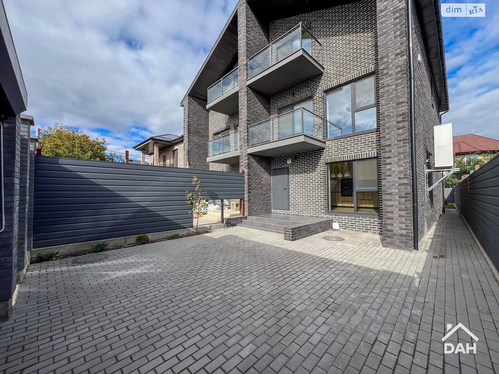 двоповерховий дуплекс, 250 кв. м, цегла. Продаж в Києві, район Жуляни фото 1