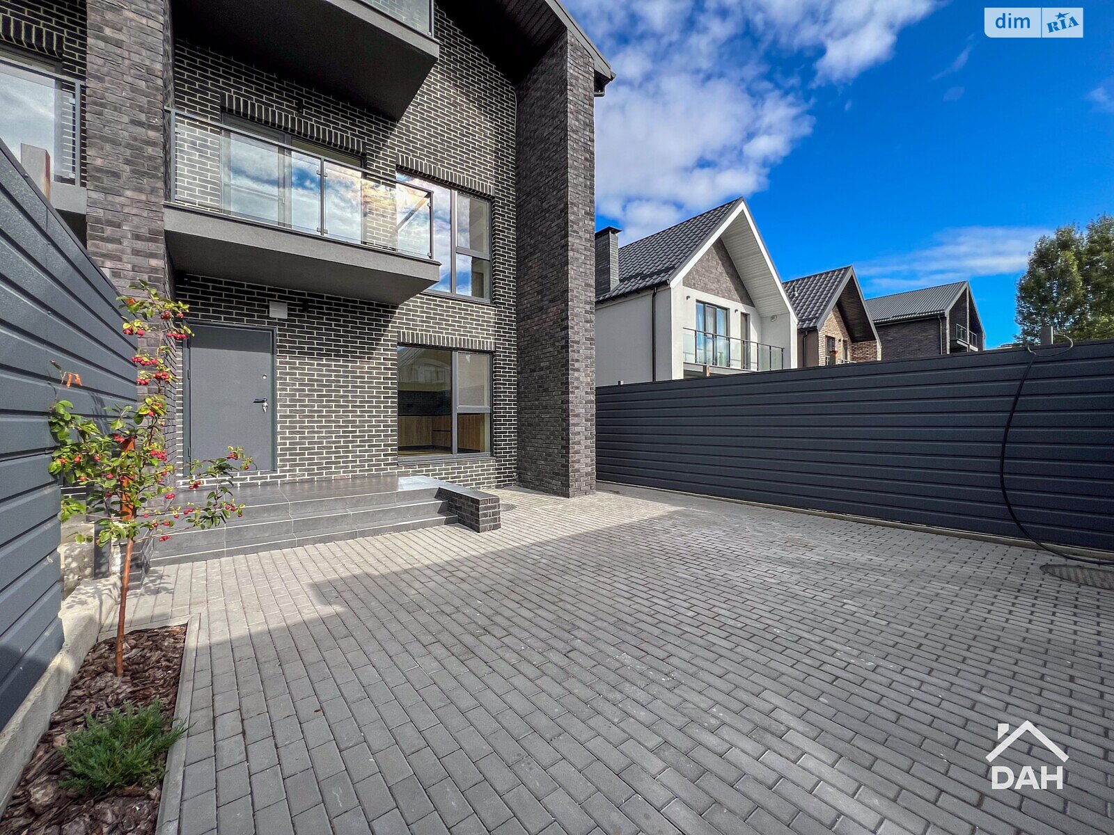 двоповерховий дуплекс, 250 кв. м, цегла. Продаж в Києві, район Жуляни фото 1