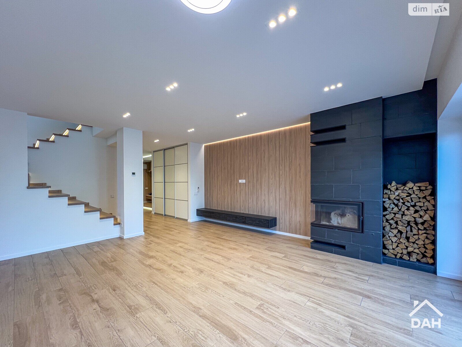 двоповерховий дуплекс, 250 кв. м, цегла. Продаж в Києві, район Жуляни фото 1