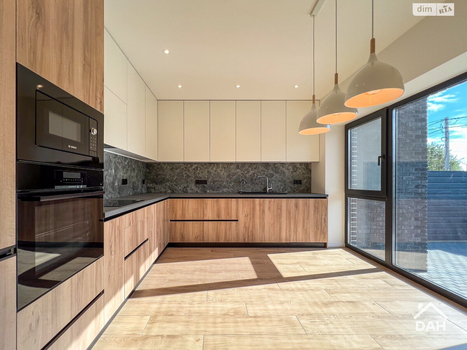 двоповерховий дуплекс, 250 кв. м, цегла. Продаж в Києві, район Жуляни фото 1