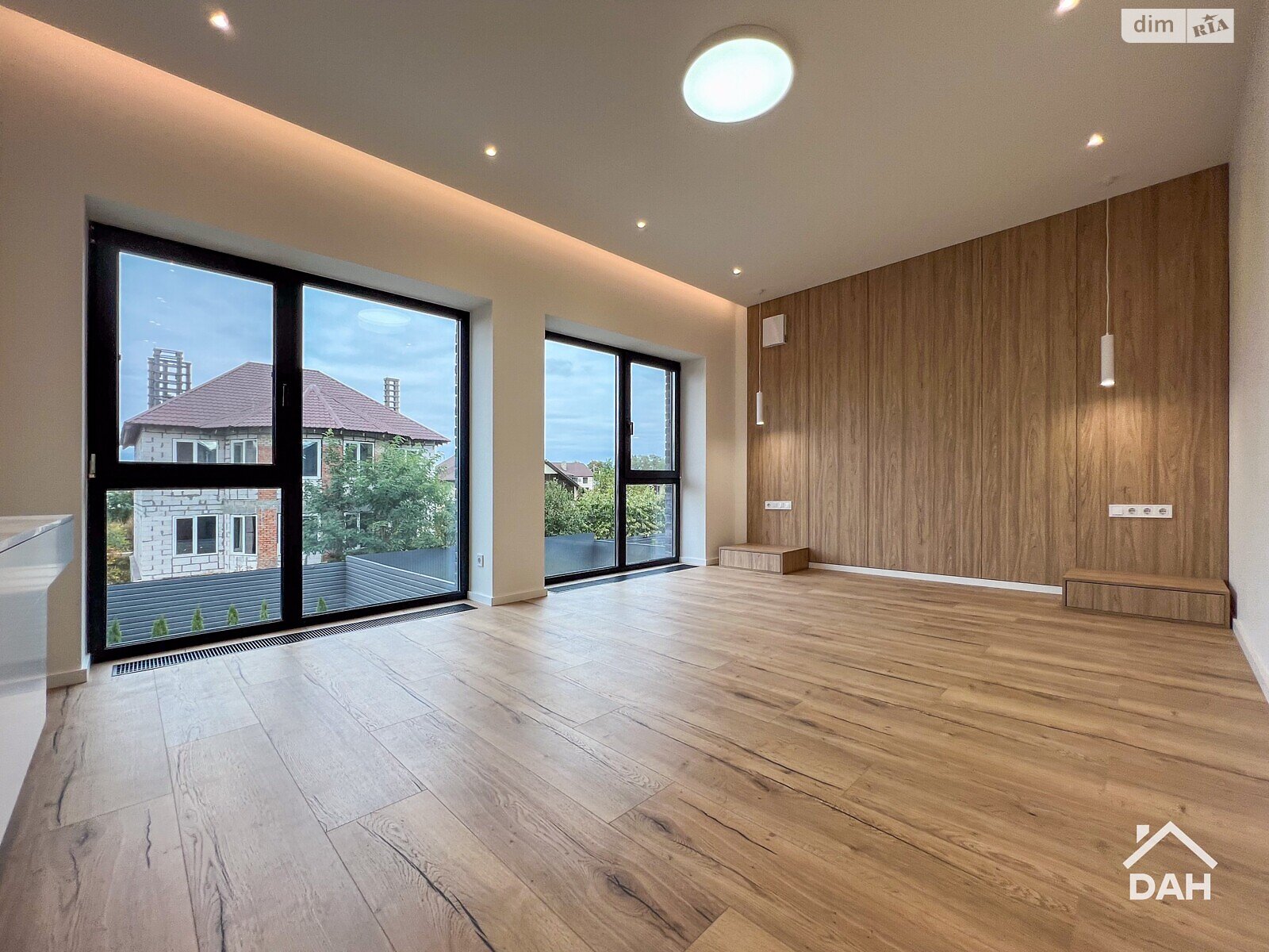 двоповерховий дуплекс, 250 кв. м, цегла. Продаж в Києві, район Жуляни фото 1