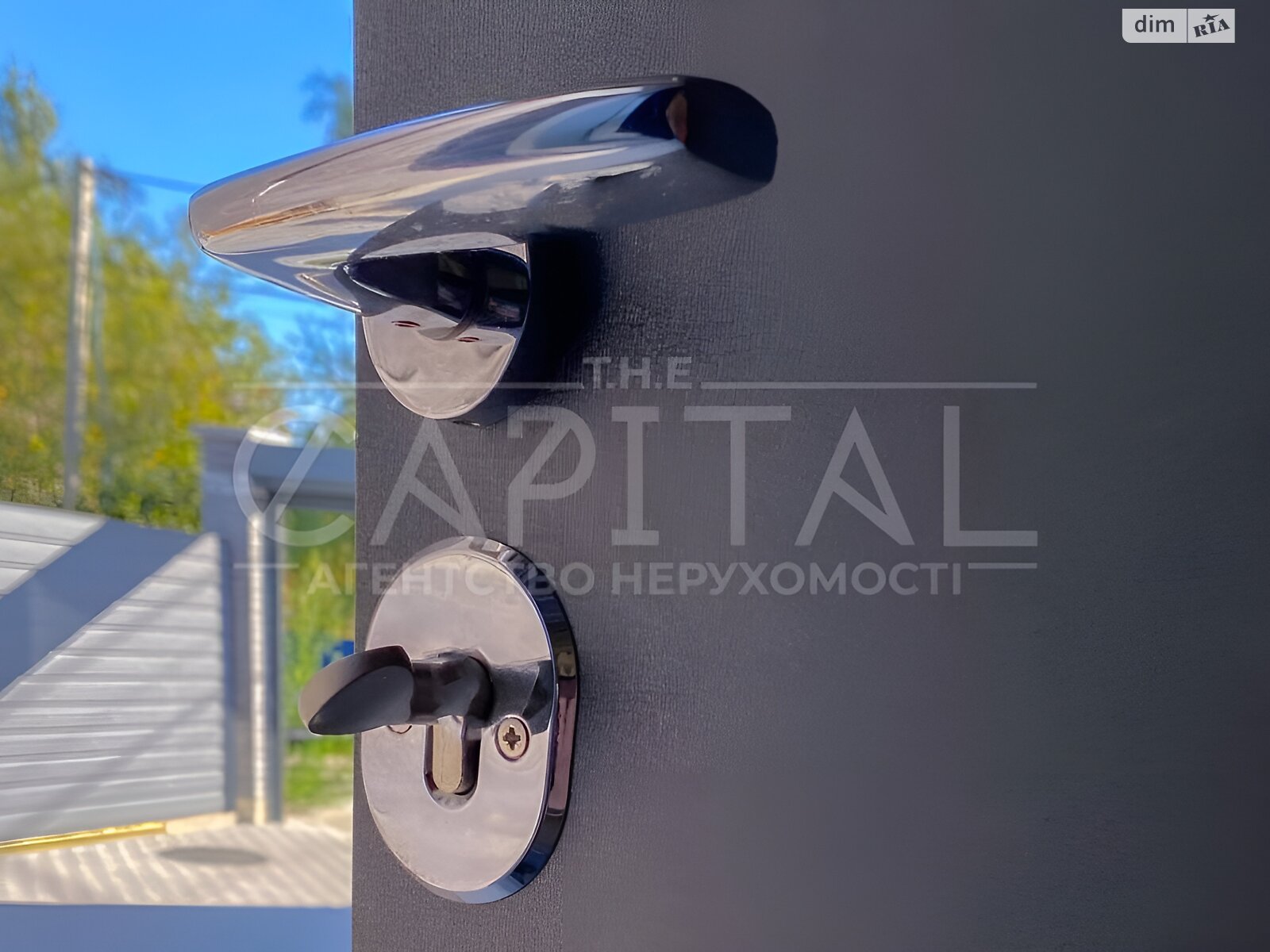 трехэтажный дуплекс, 250 кв. м, кирпич. Продажа в Киеве район Жуляны фото 1 трехэтажный дуплекс, 250 кв. м, кирпич. Продажа в Киеве район Жуляны фото 1