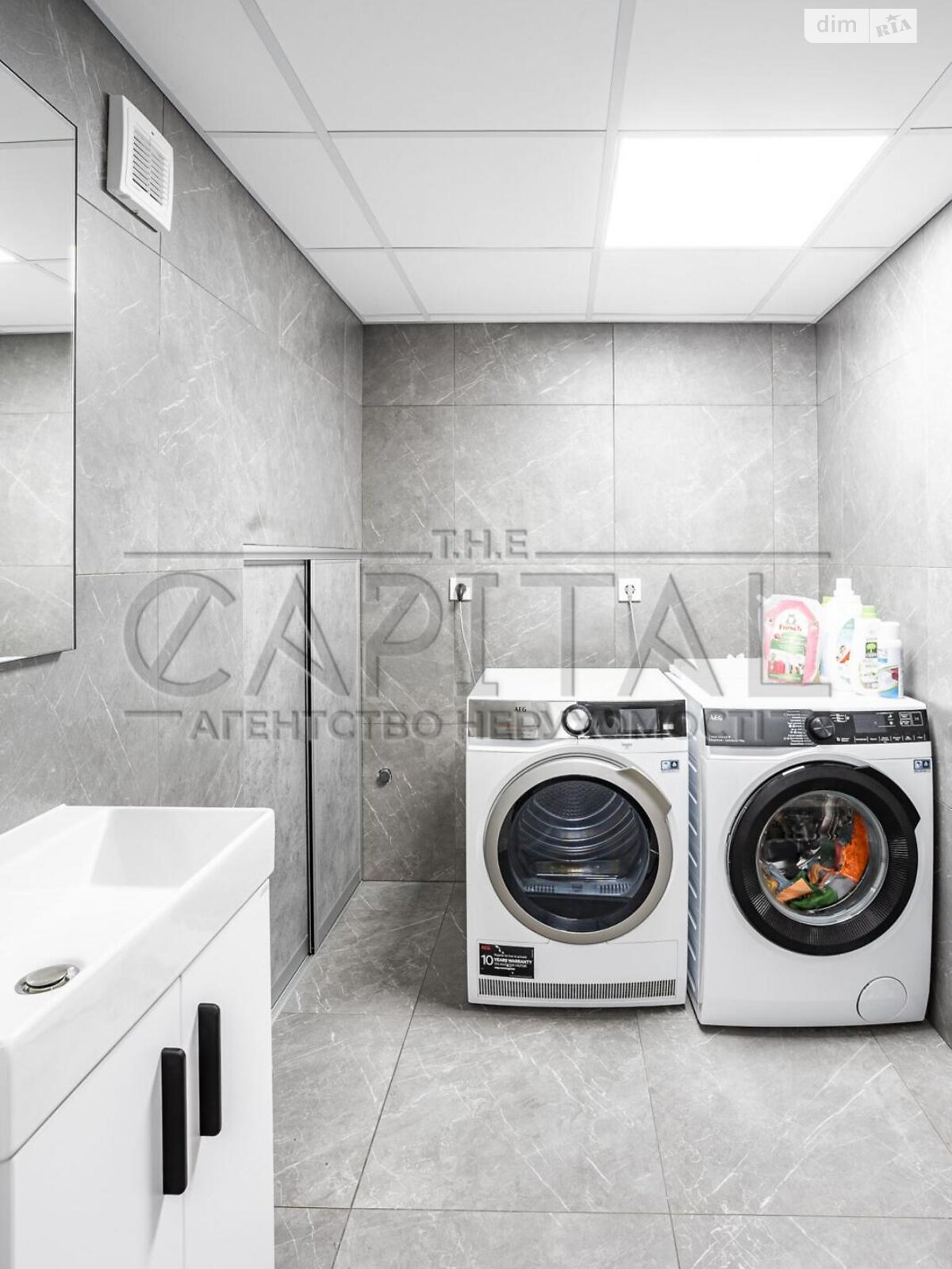 трехэтажный дуплекс, 250 кв. м, кирпич. Продажа в Киеве район Караваевы Дачи фото 1 трехэтажный дуплекс, 250 кв. м, кирпич. Продажа в Киеве район Караваевы Дачи фото 1