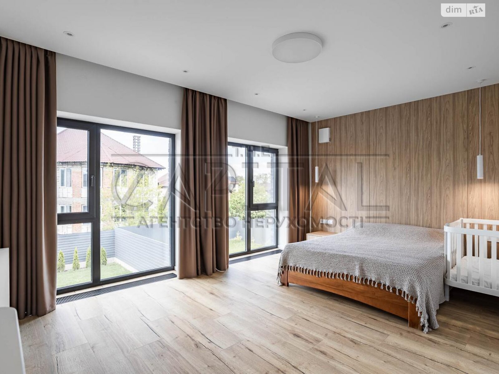 трехэтажный дуплекс, 250 кв. м, кирпич. Продажа в Киеве район Караваевы Дачи фото 1 трехэтажный дуплекс, 250 кв. м, кирпич. Продажа в Киеве район Караваевы Дачи фото 1
