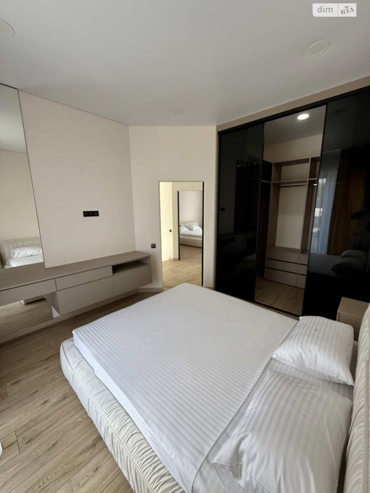 двоповерховий дуплекс, 130 кв. м, кирпич. Продаж в Києві, район Осокорки фото 1