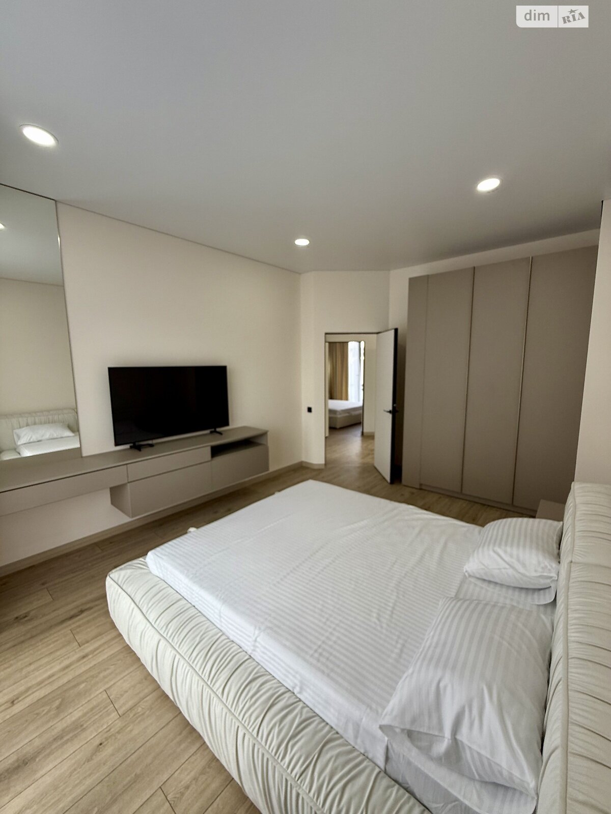 двоповерховий дуплекс, 130 кв. м, кирпич. Продаж в Києві, район Осокорки фото 1