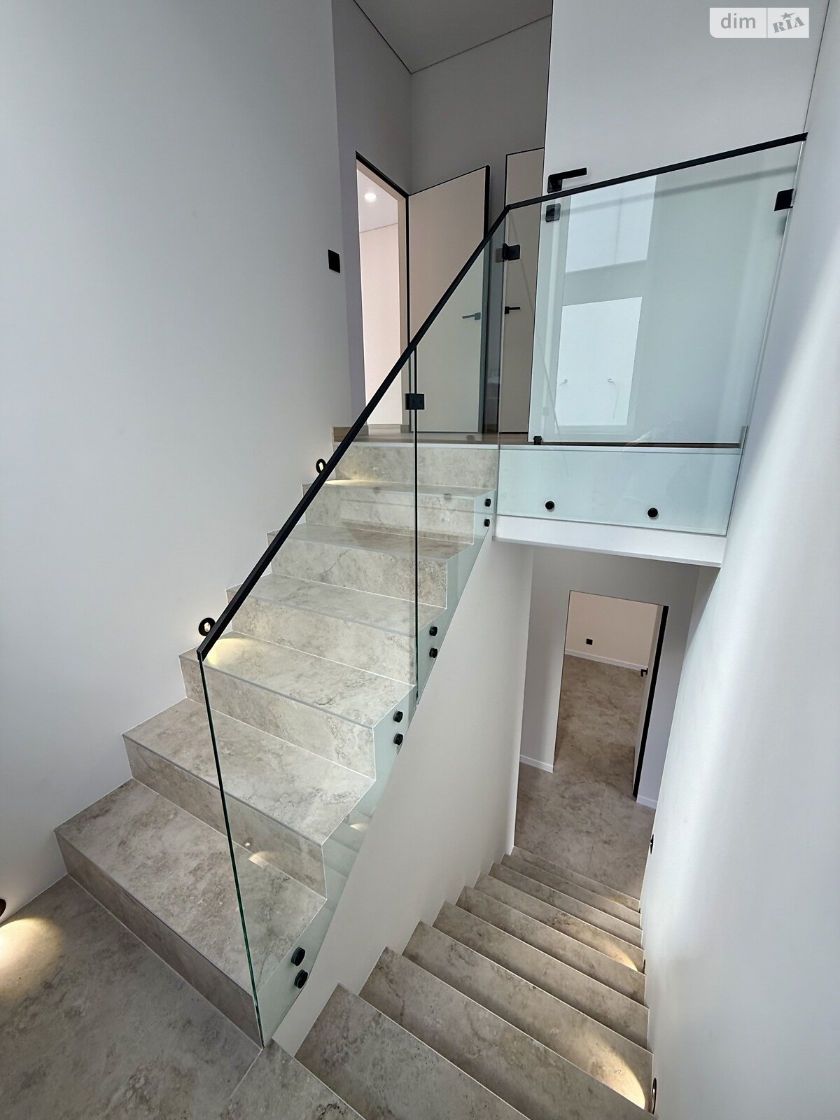 двоповерховий дуплекс, 130 кв. м, кирпич. Продаж в Києві, район Осокорки фото 1