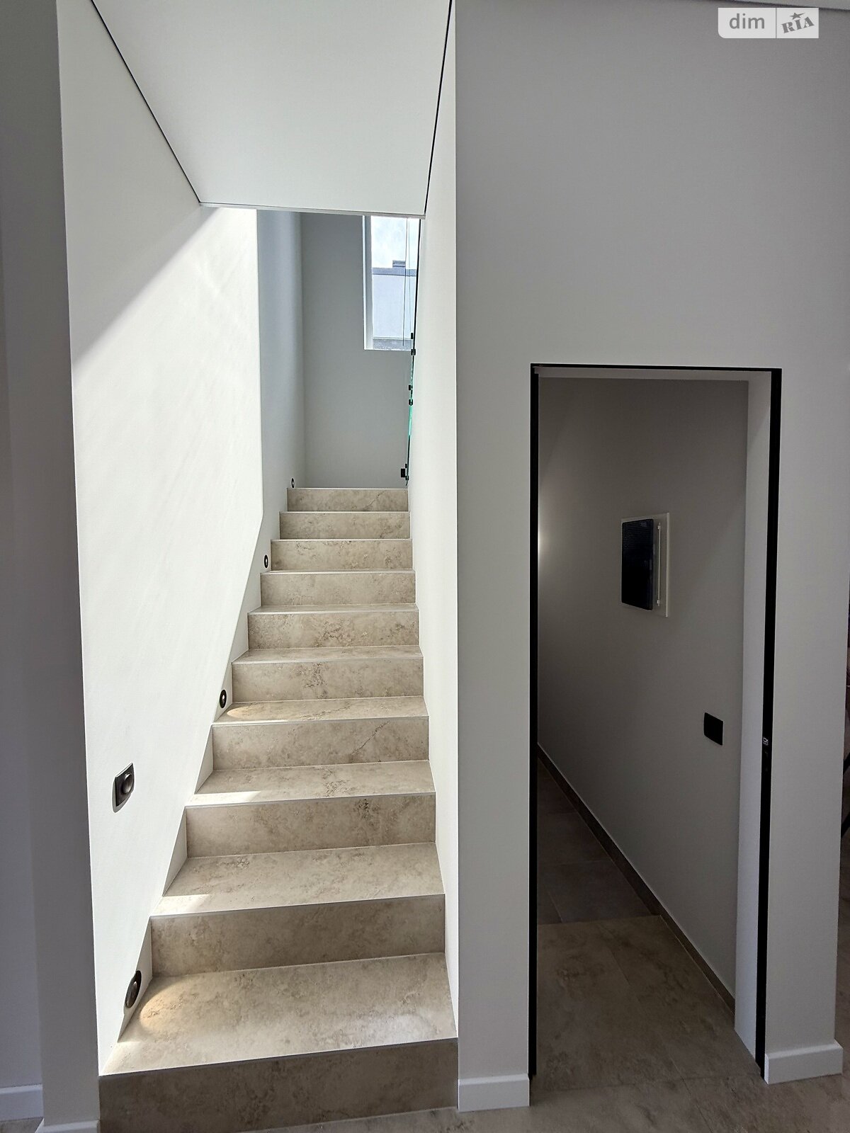 двоповерховий дуплекс, 130 кв. м, кирпич. Продаж в Києві, район Осокорки фото 1