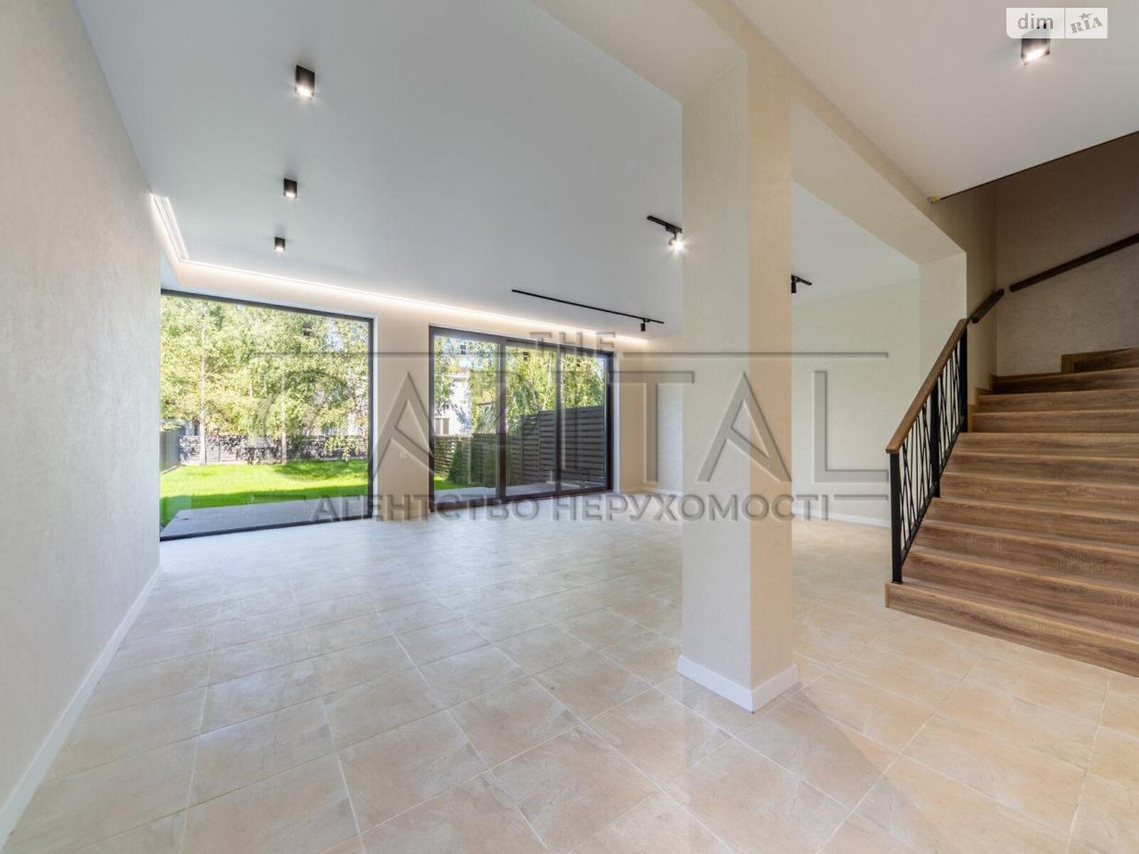 двухэтажный дуплекс, 166 кв. м, кирпич. Продажа в Киеве район Быковня фото 1