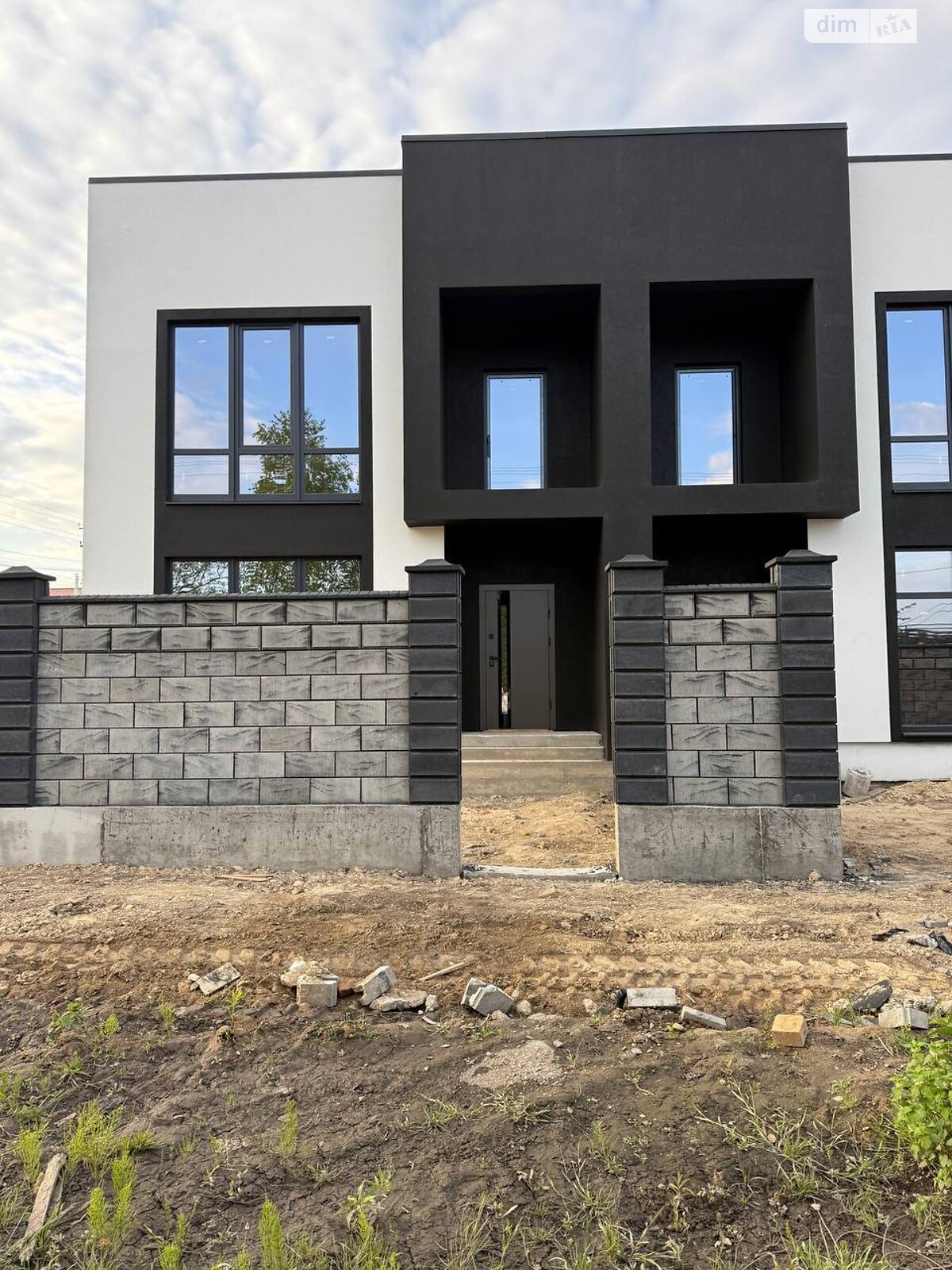 двоповерховий дуплекс, 120 кв. м, цегла. Продаж у Колоденці фото 1 двоповерховий дуплекс, 120 кв. м, цегла. Продаж у Колоденці фото 1