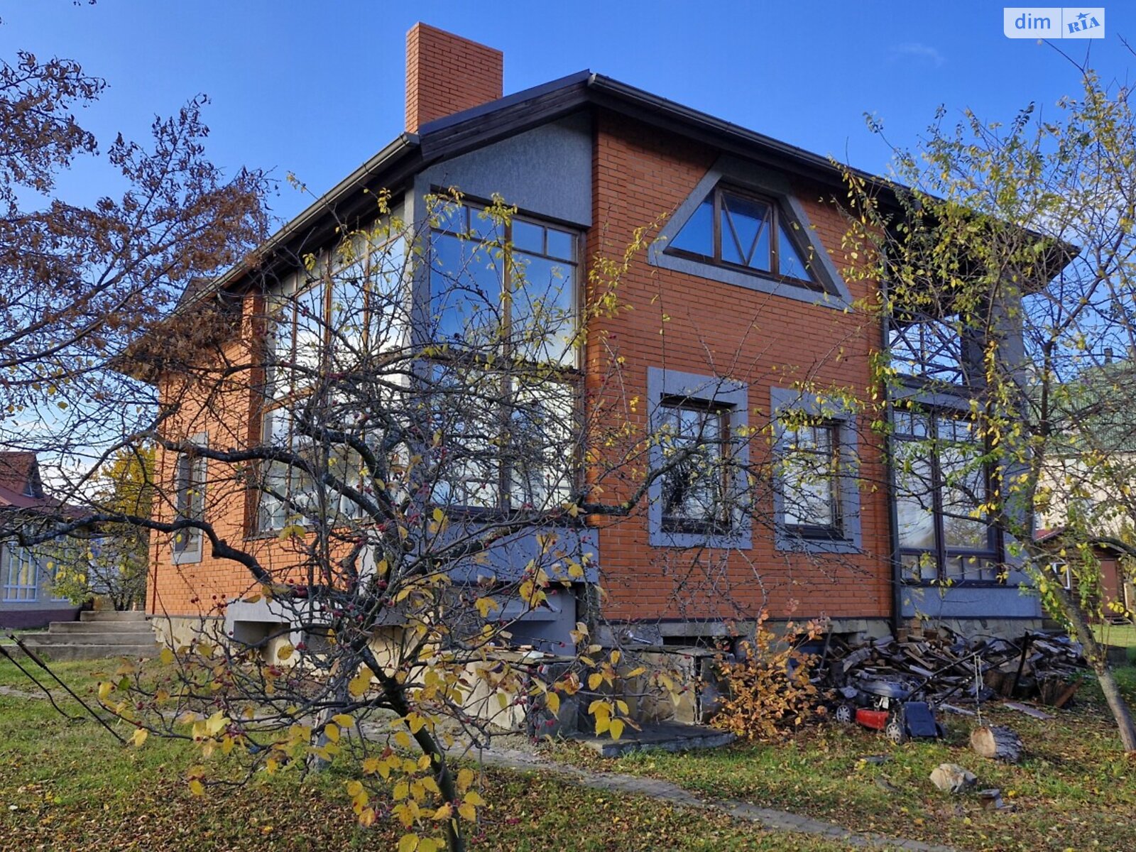 двоповерховий дуплекс, 170 кв. м, цегла. Продаж у Козині фото 1 двоповерховий дуплекс, 170 кв. м, цегла. Продаж у Козині фото 1