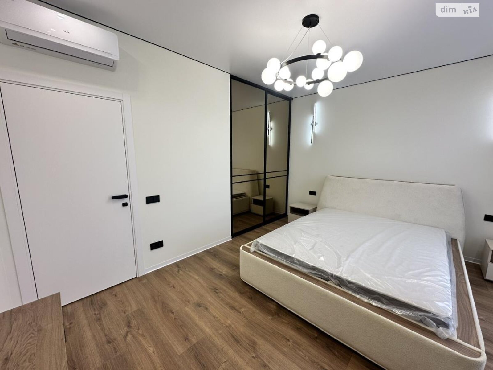 двухэтажный дуплекс, 122 кв. м, кирпич. Продажа в Криховцах фото 1 двухэтажный дуплекс, 122 кв. м, кирпич. Продажа в Криховцах фото 1
