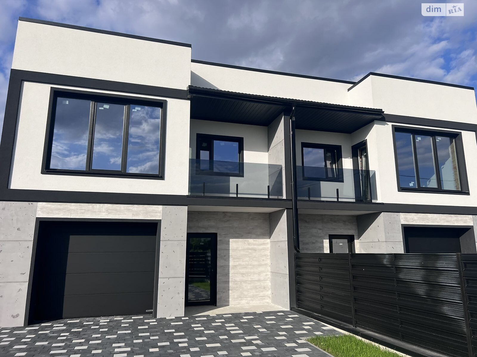 двухэтажный дуплекс, 135 кв. м, кирпич. Продажа в Криховцах фото 1 двухэтажный дуплекс, 135 кв. м, кирпич. Продажа в Криховцах фото 1