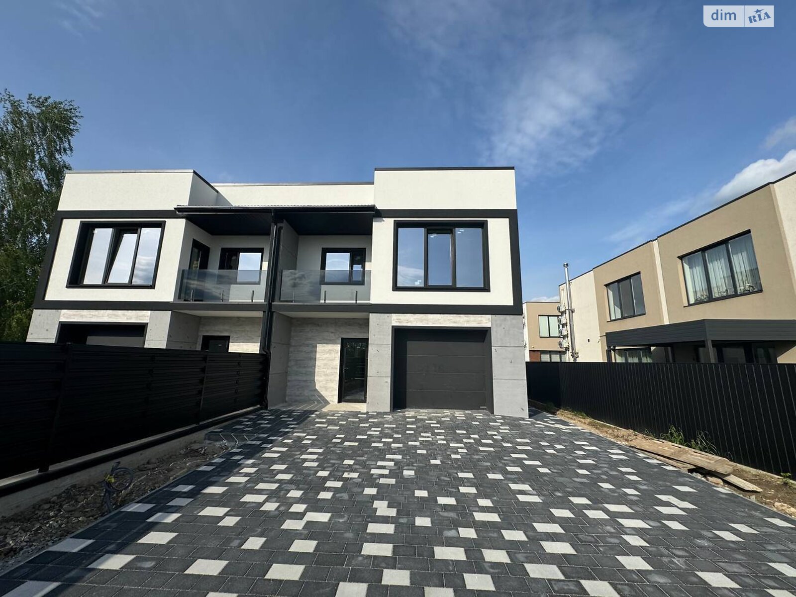 двоповерховий дуплекс, 135 кв. м, цегла. Продаж у Крихівцях фото 1 двоповерховий дуплекс, 135 кв. м, цегла. Продаж у Крихівцях фото 1