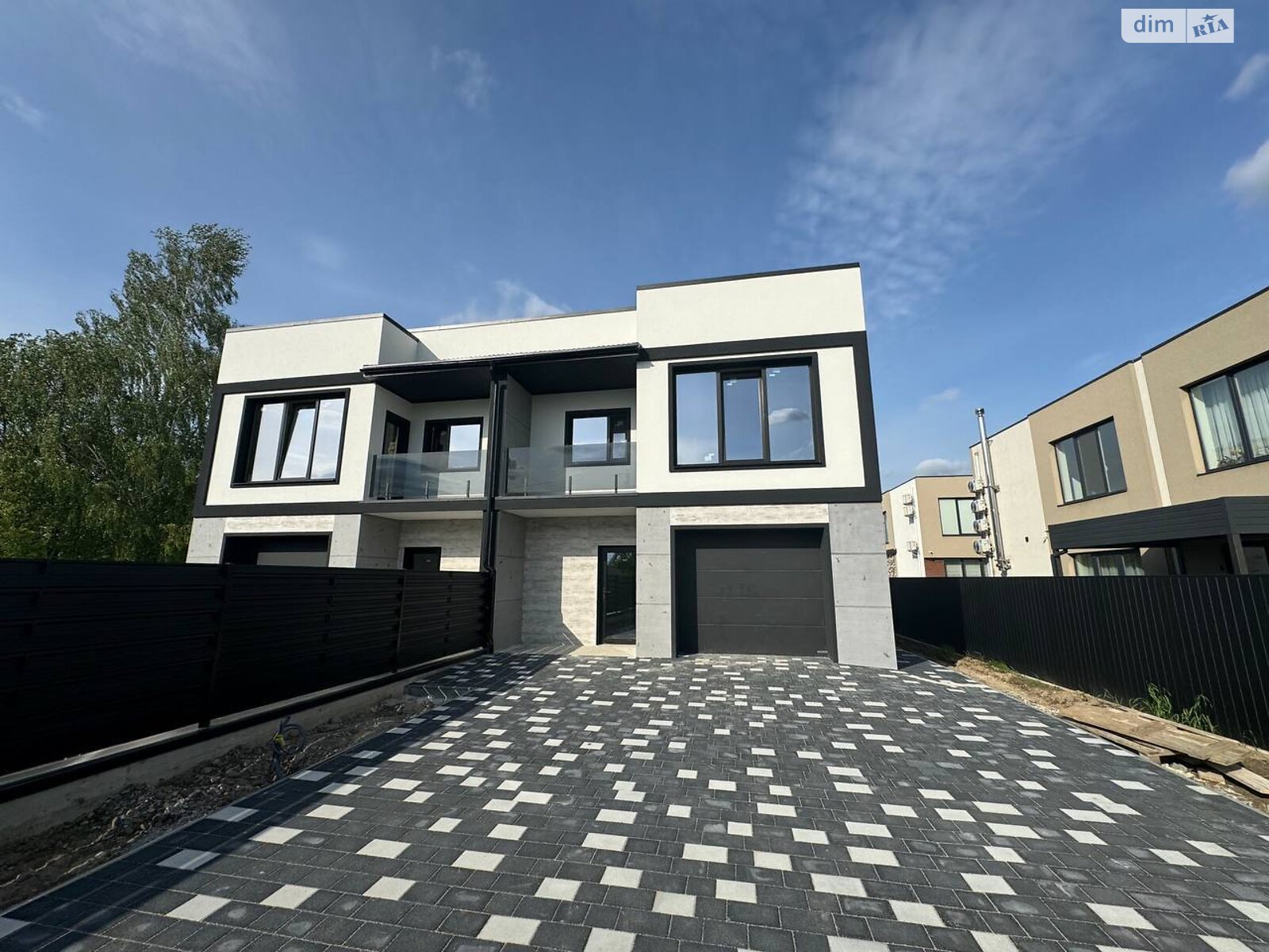 двоповерховий дуплекс, 135 кв. м, цегла. Продаж у Крихівцях фото 1 двоповерховий дуплекс, 135 кв. м, цегла. Продаж у Крихівцях фото 1
