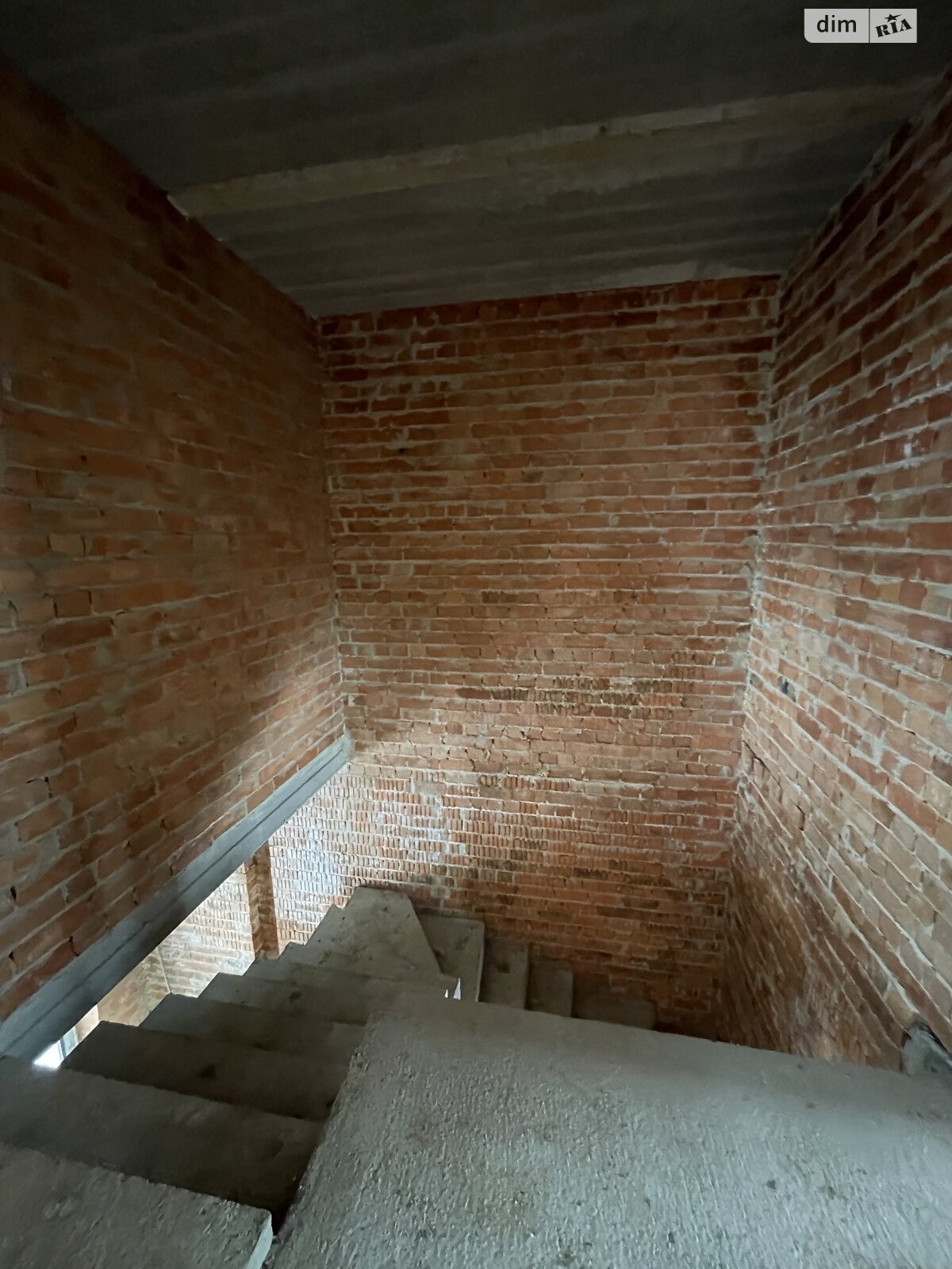 двухэтажный дуплекс, 135 кв. м, кирпич. Продажа в Криховцах фото 1