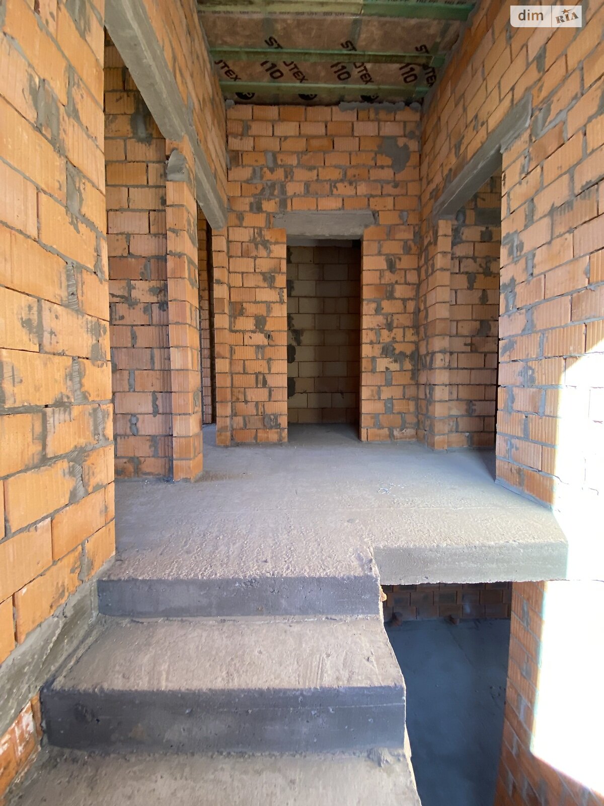 двоповерховий дуплекс, 120 кв. м, цегла. Продаж у Крюківщині фото 1 двоповерховий дуплекс, 120 кв. м, цегла. Продаж у Крюківщині фото 1