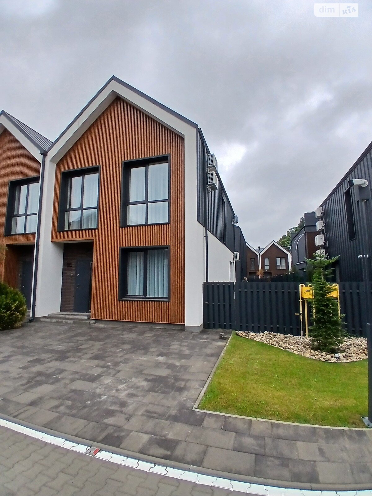 двоповерховий дуплекс, 120 кв. м, кирпич. Продаж у Крюківщині фото 1