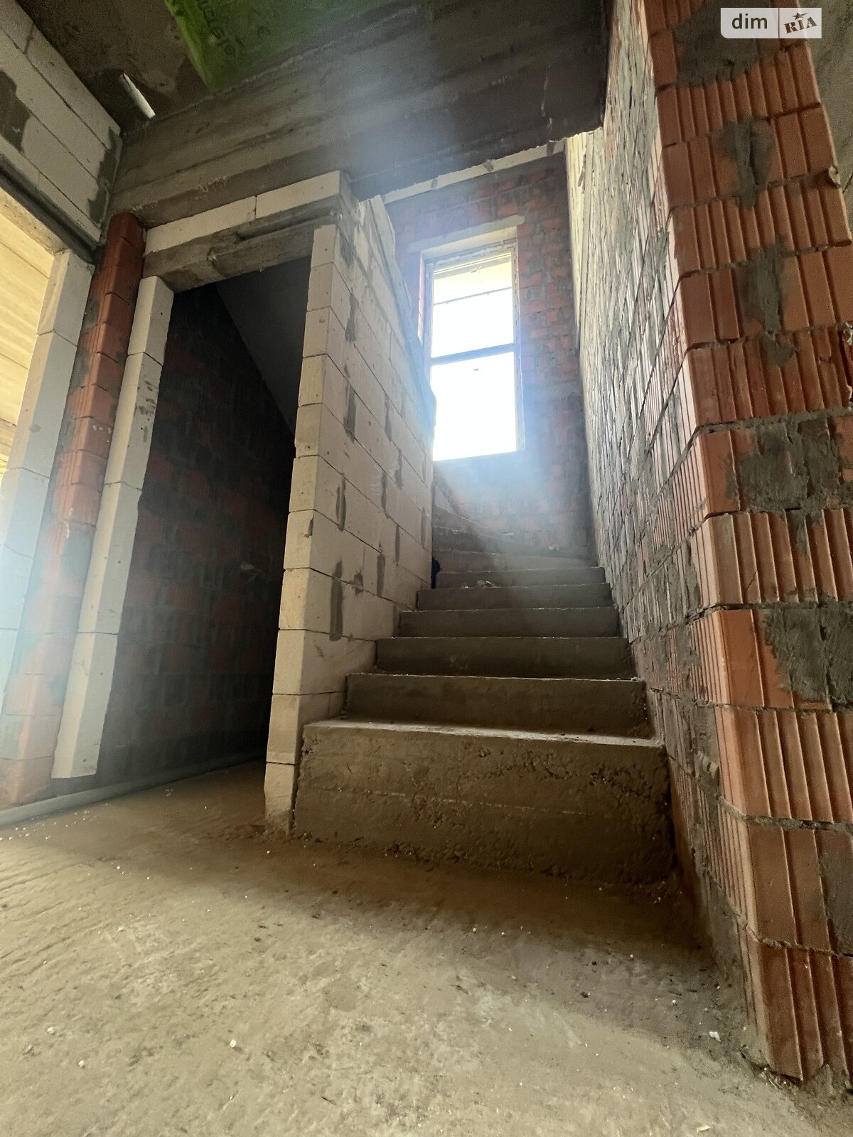 двоповерховий дуплекс, 120 кв. м, цегла. Продаж у Крюківщині фото 1 двоповерховий дуплекс, 120 кв. м, цегла. Продаж у Крюківщині фото 1