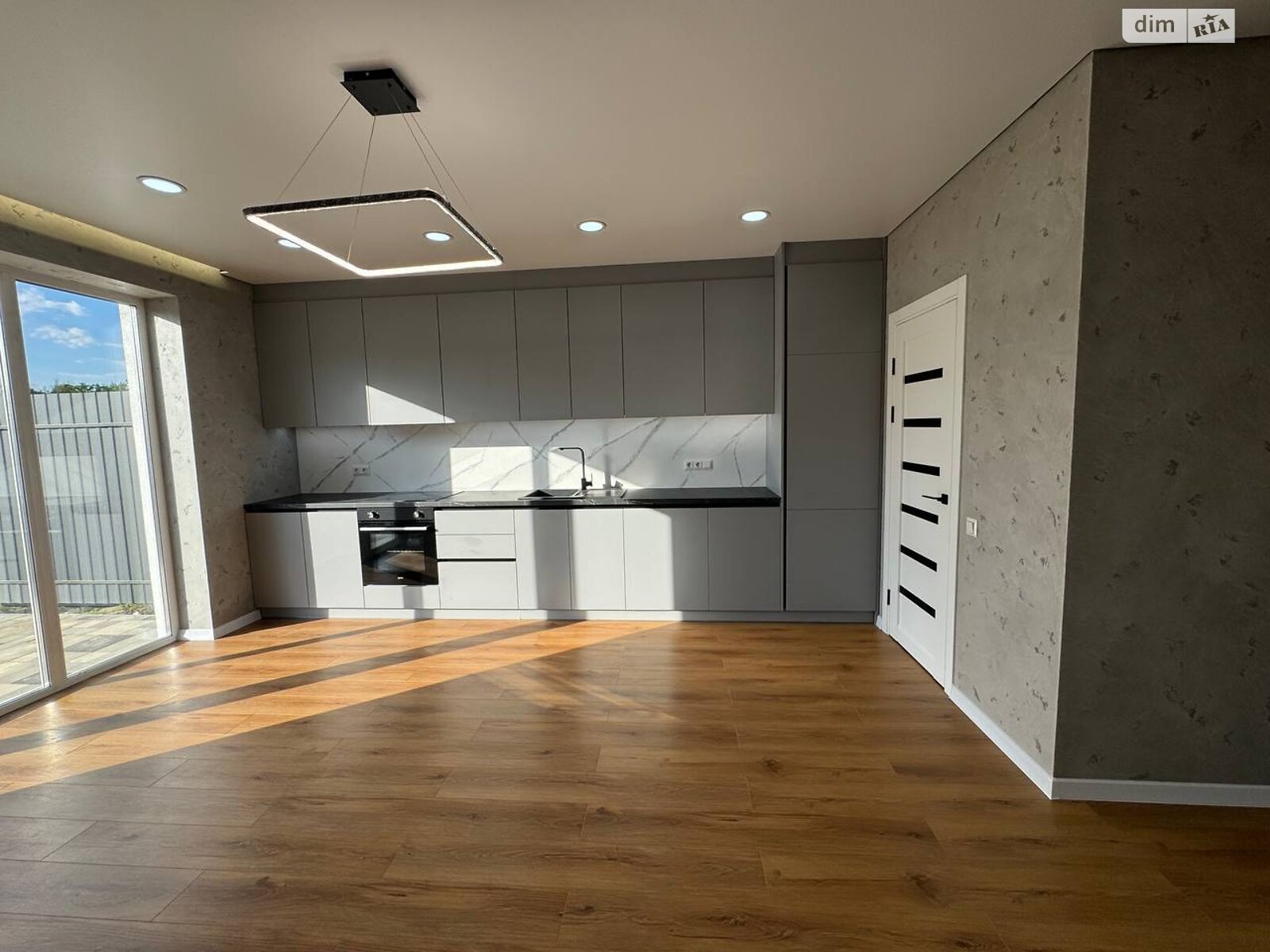 двухэтажный дуплекс, 110 кв. м, кирпич. Продажа в Крюковщине фото 1 двухэтажный дуплекс, 110 кв. м, кирпич. Продажа в Крюковщине фото 1
