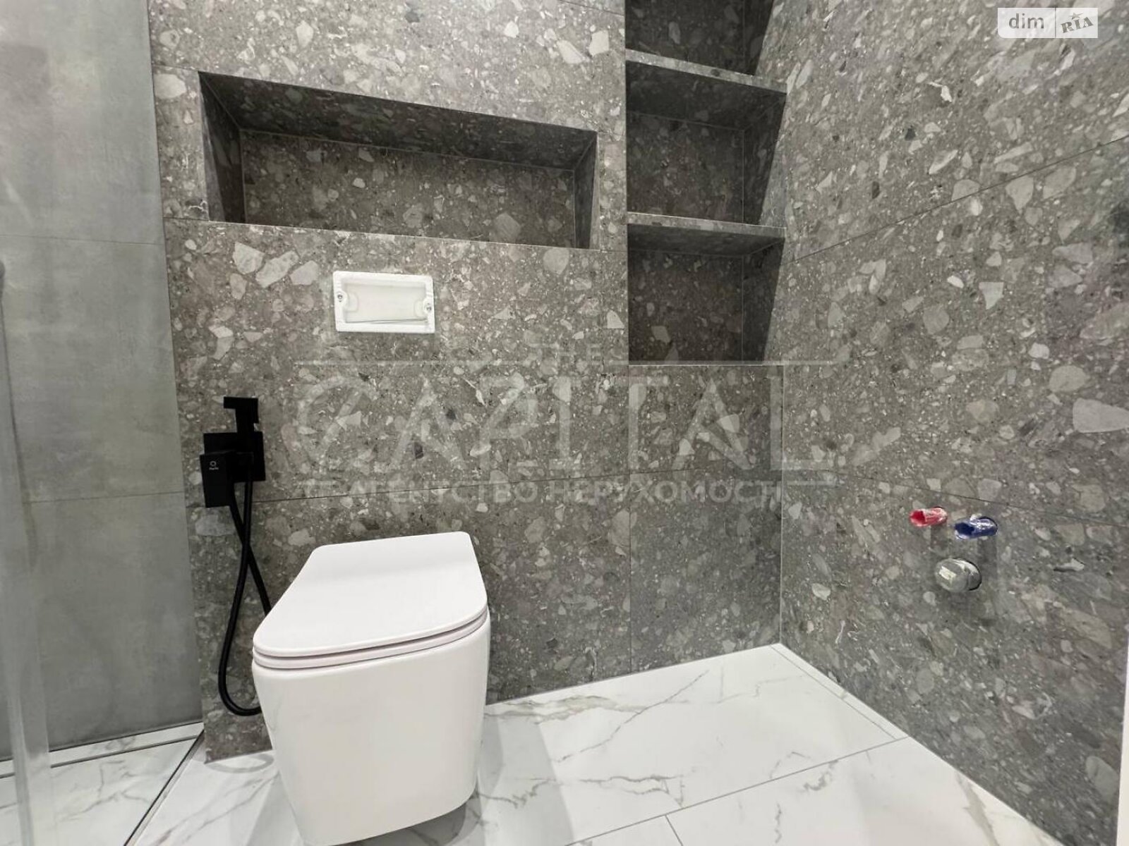 двоповерховий дуплекс, 110 кв. м, цегла. Продаж у Крюківщині фото 1 двоповерховий дуплекс, 110 кв. м, цегла. Продаж у Крюківщині фото 1