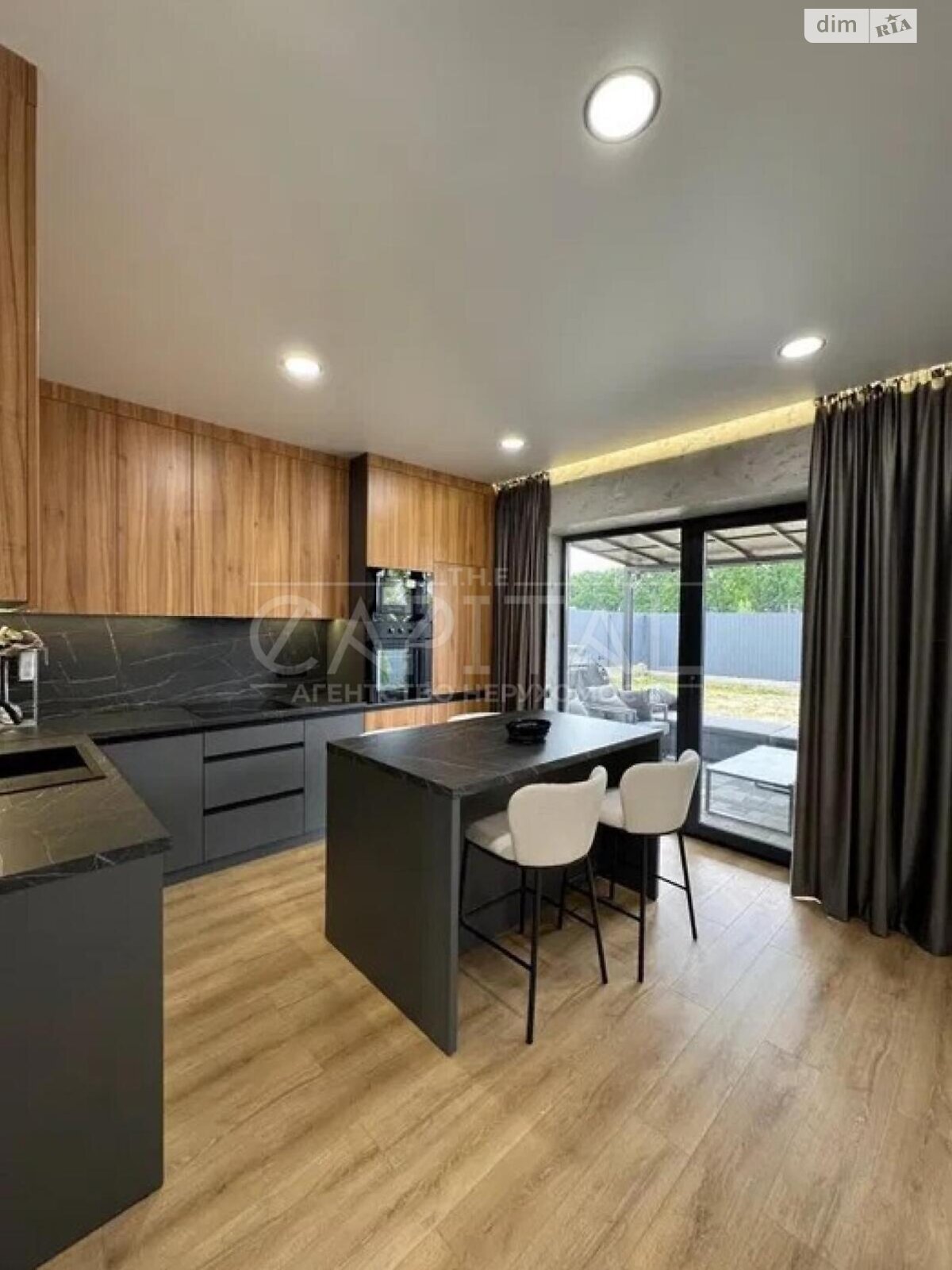двоповерховий дуплекс, 115 кв. м, цегла. Продаж у Крюківщині фото 1 двоповерховий дуплекс, 115 кв. м, цегла. Продаж у Крюківщині фото 1